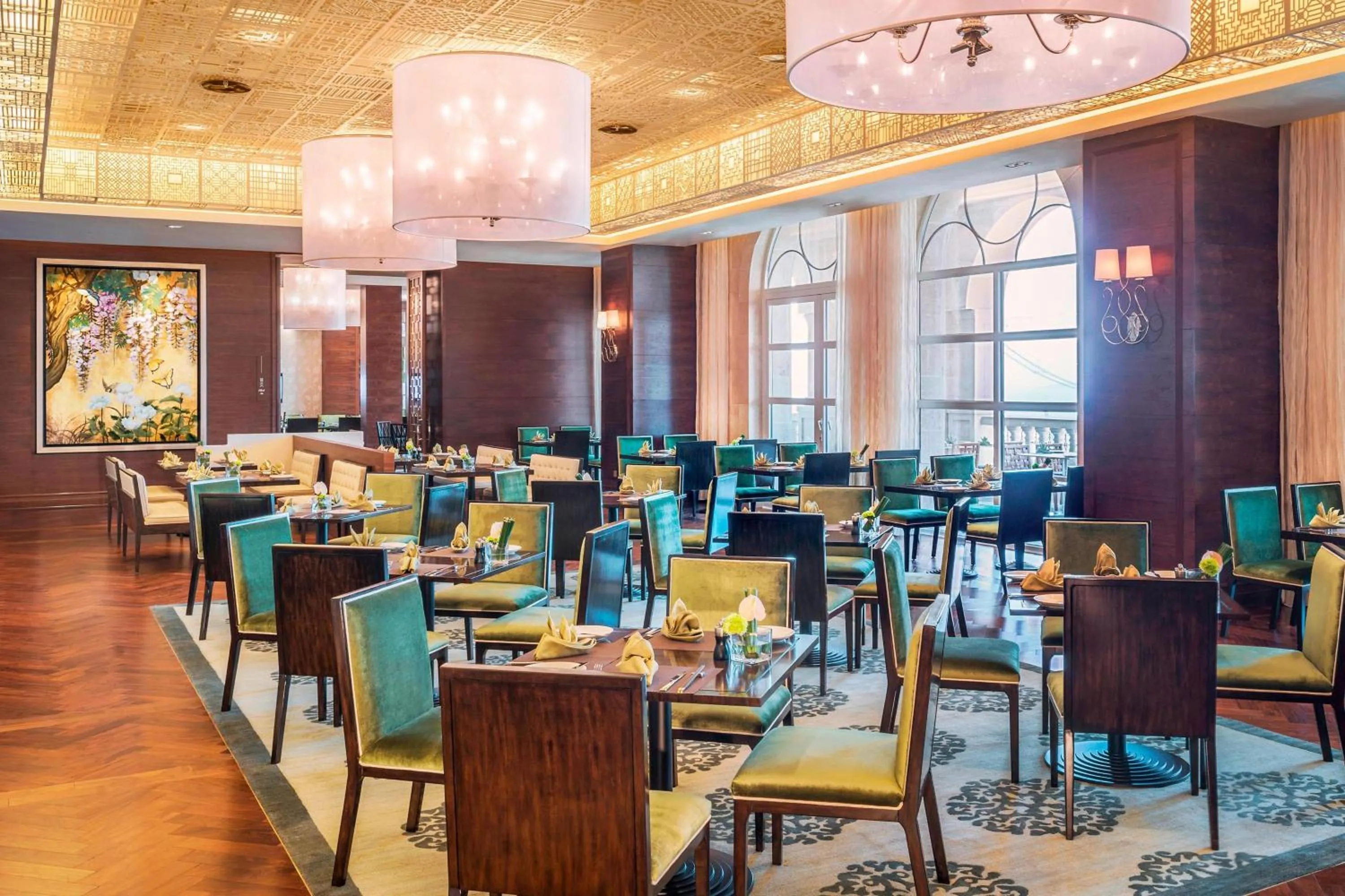 Restaurant/places to eat in The Castle Hotel, a Luxury Collection Hotel, Dalian