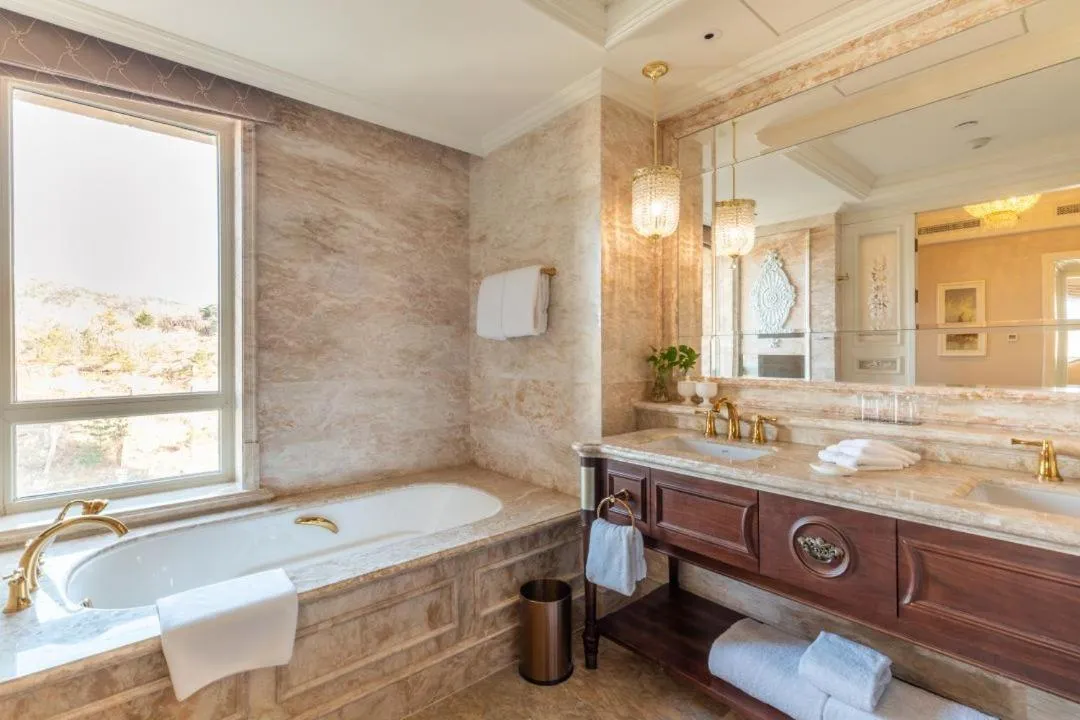 The Castle Hotel, a Luxury Collection Hotel, Dalian