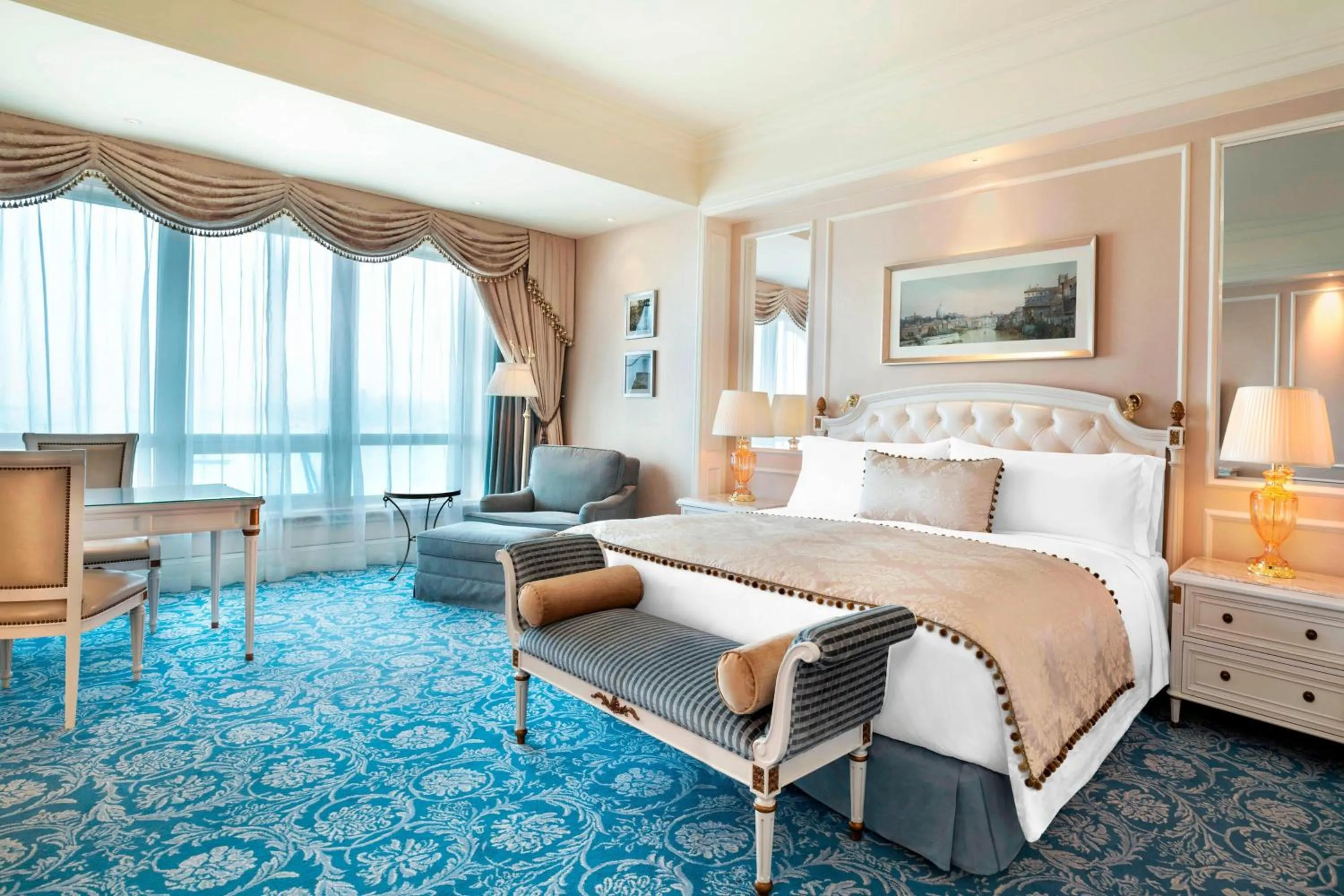 Bedroom, Bed in The Castle Hotel, a Luxury Collection Hotel, Dalian