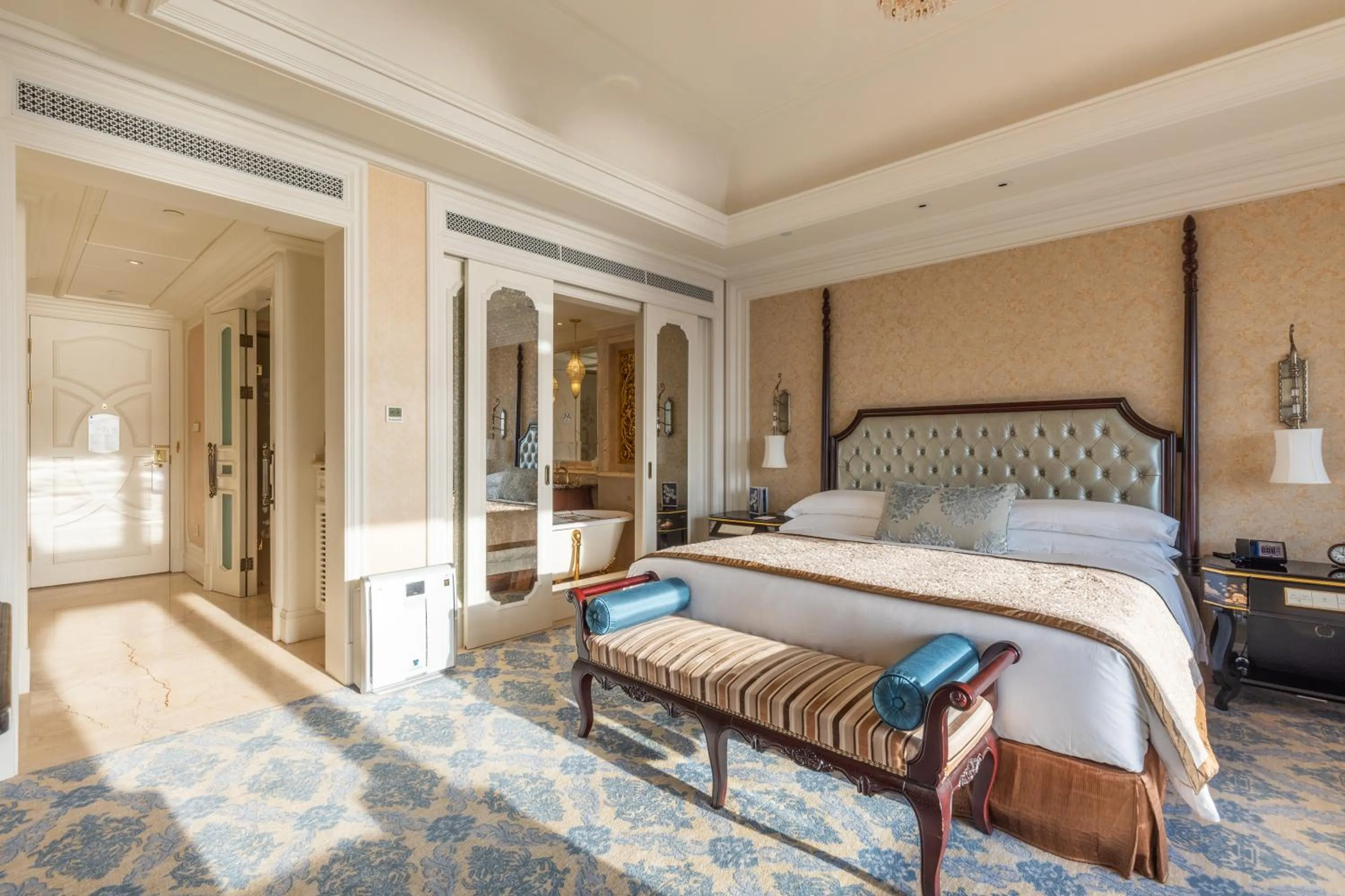 Bed in The Castle Hotel, a Luxury Collection Hotel, Dalian