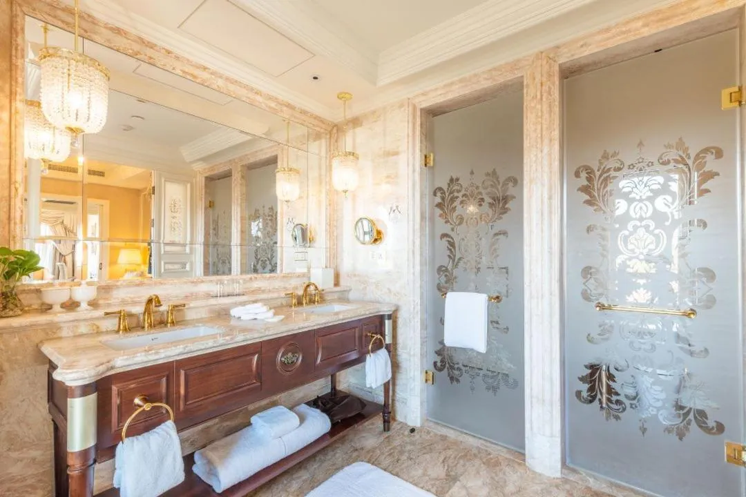 The Castle Hotel, a Luxury Collection Hotel, Dalian