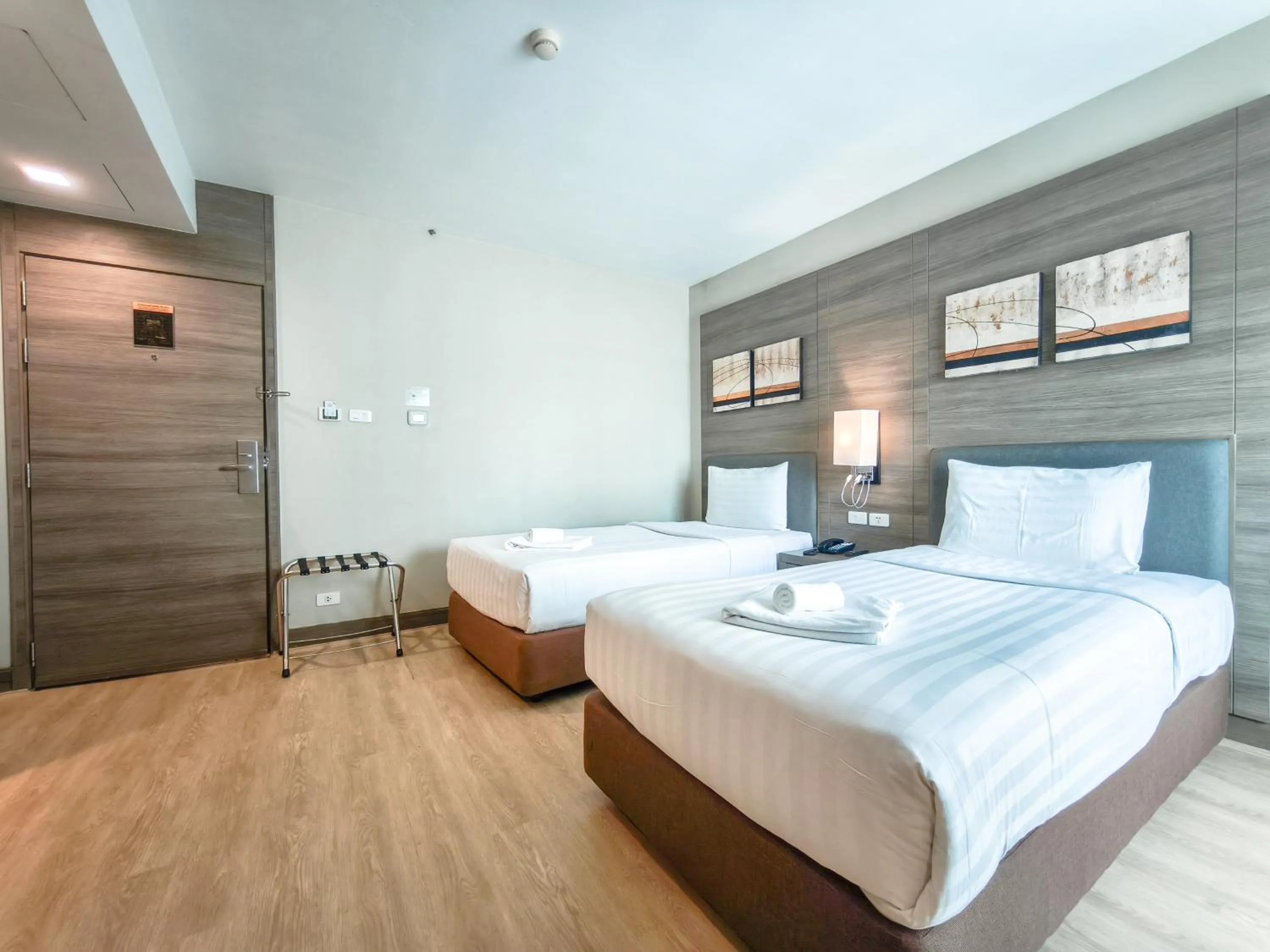 Bed in Citrus Sukhumvit 11 by Compass Hospitality