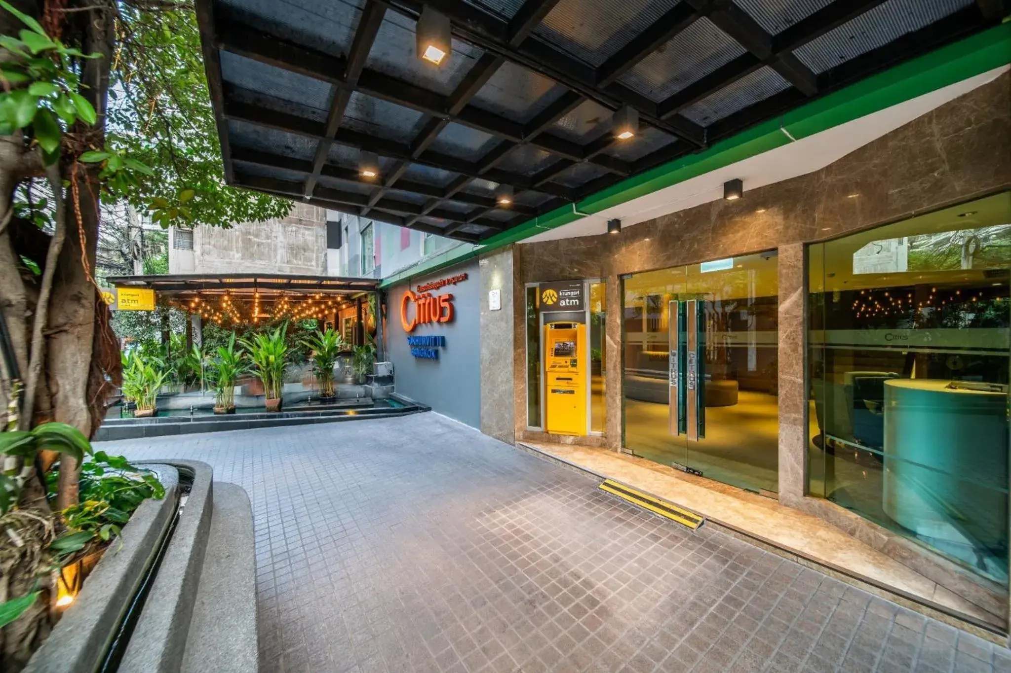 Property building in Citrus Sukhumvit 11 by Compass Hospitality Property building in Citrus Sukhumvit 11 by Compass Hospitality