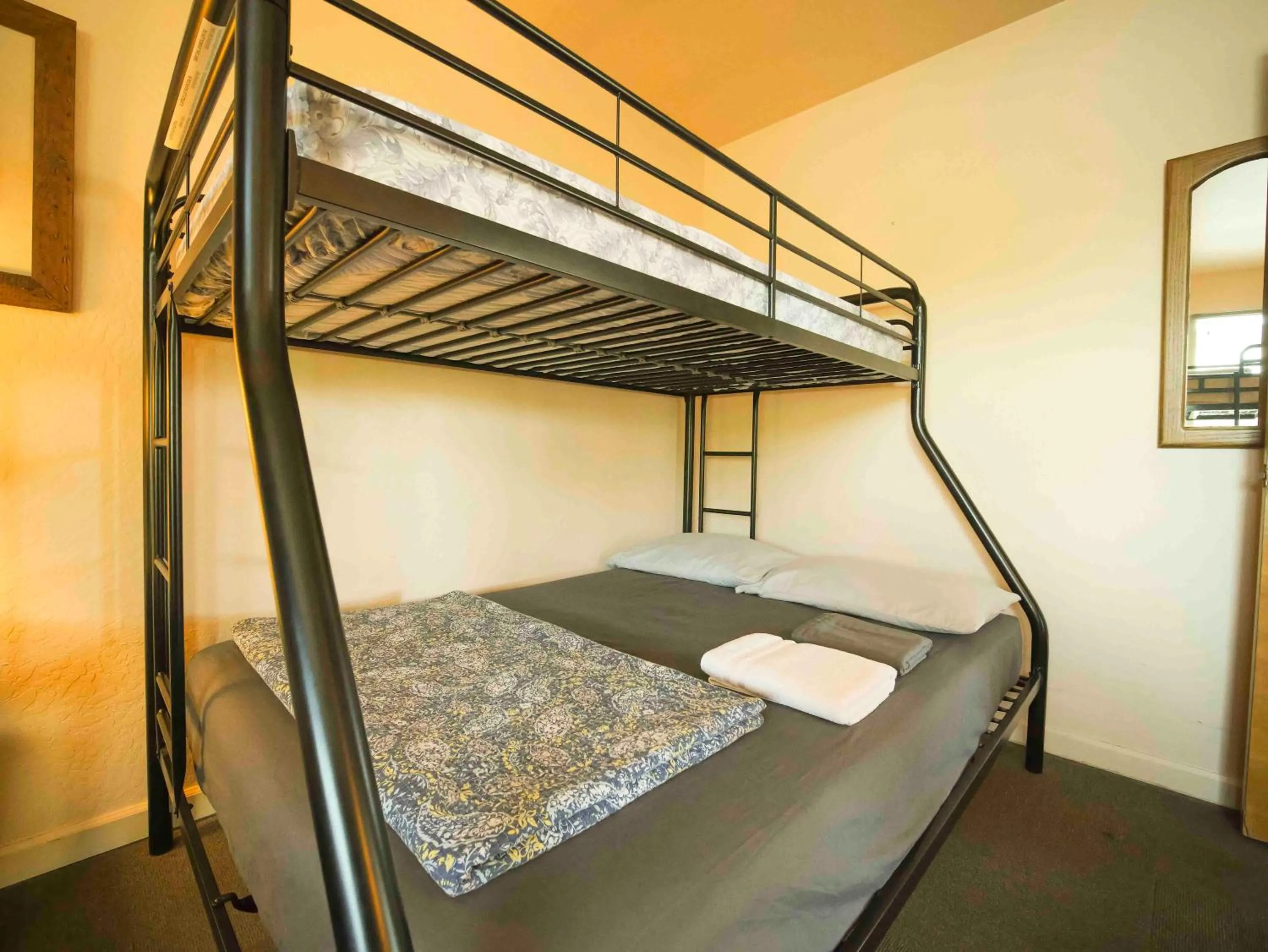 Bed in Ashland Commons Hostel