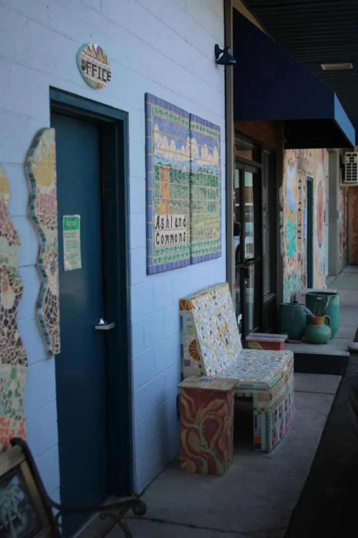 Property building in Ashland Commons Hostel