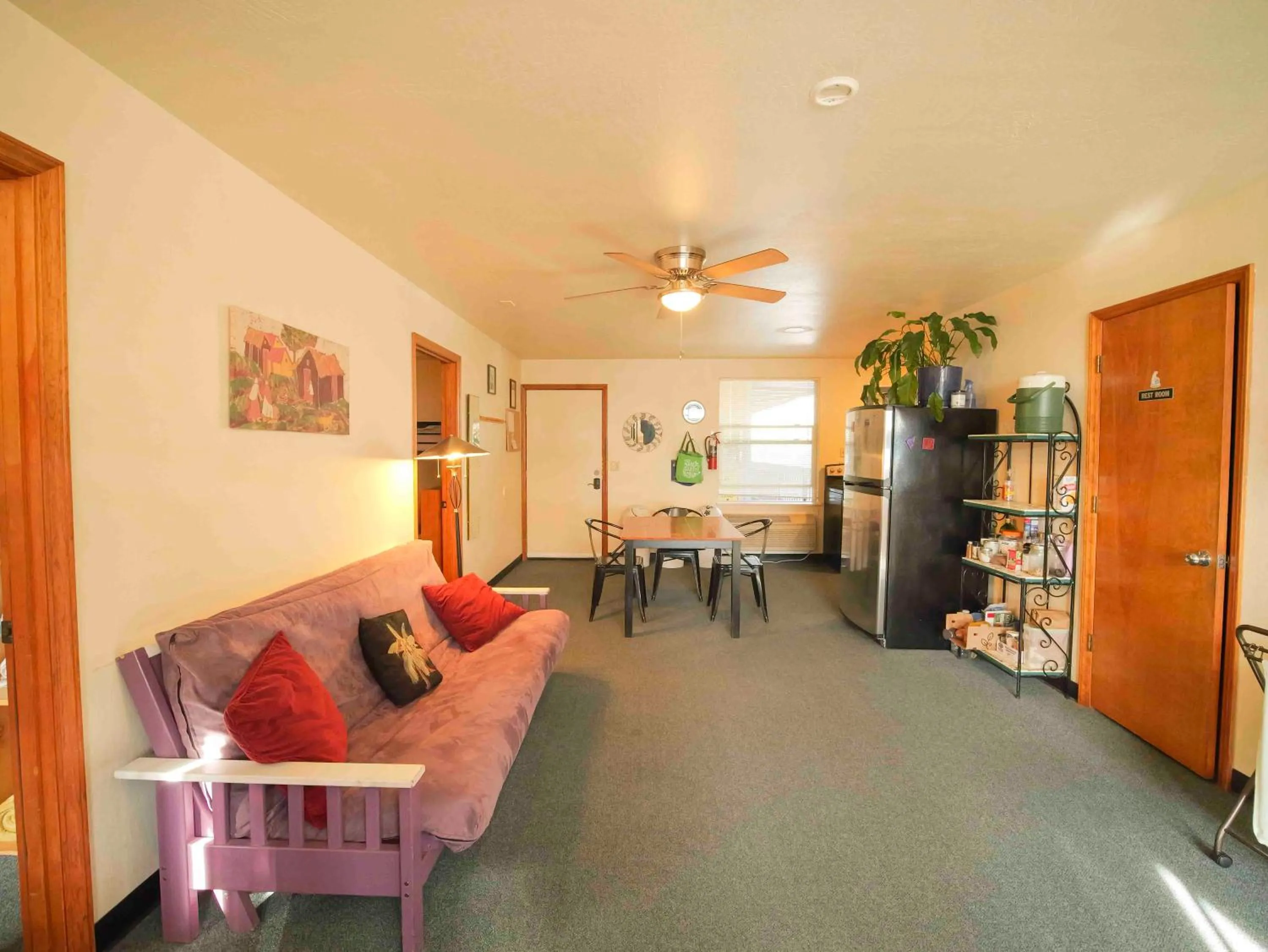 Ashland Commons Hostel