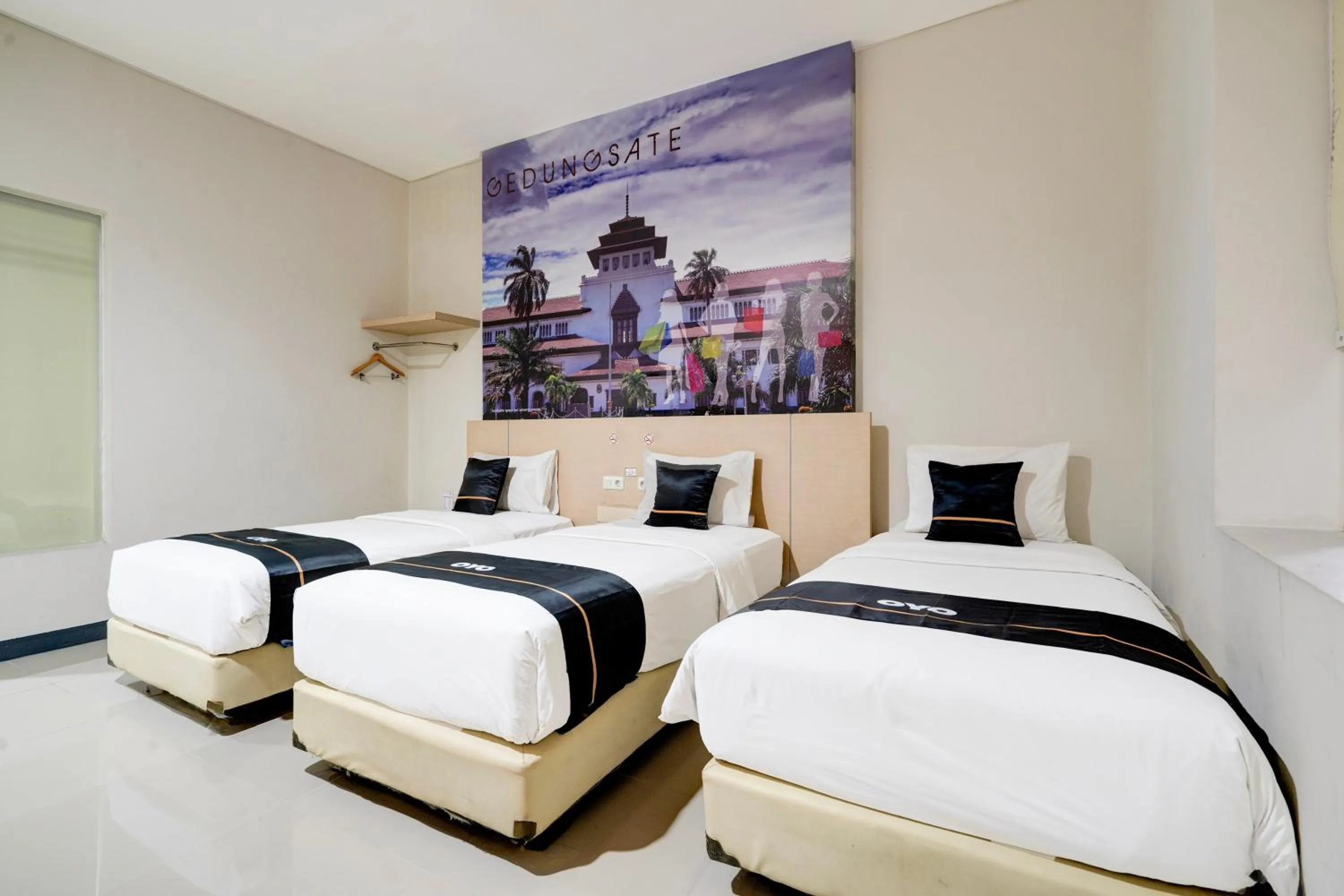 Bedroom, Bed in Townhouse Oak Cihampelas Near Ciwalk Formerly Promenade Hotel