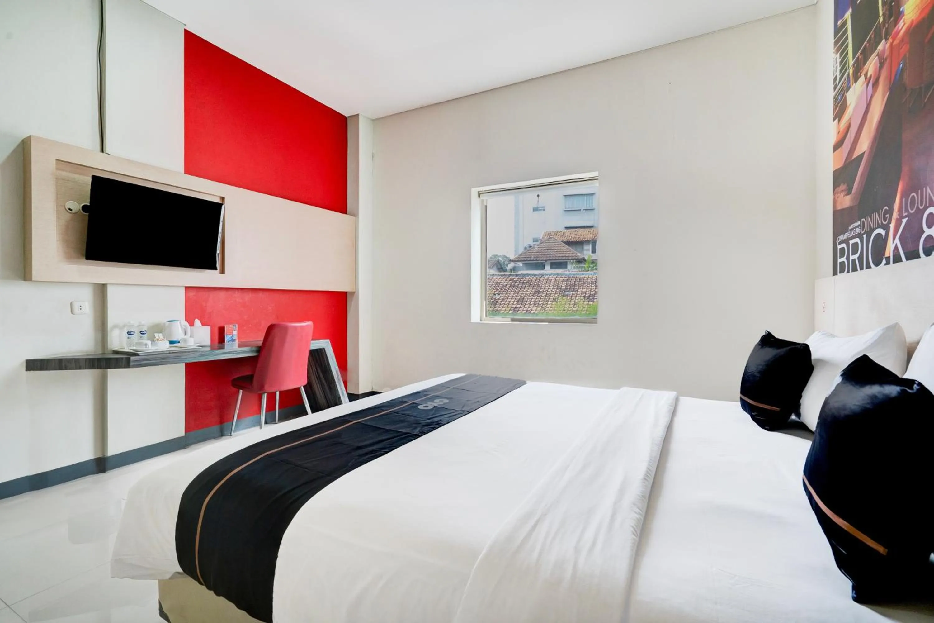 Bedroom, Bed in Townhouse Oak Cihampelas Near Ciwalk Formerly Promenade Hotel