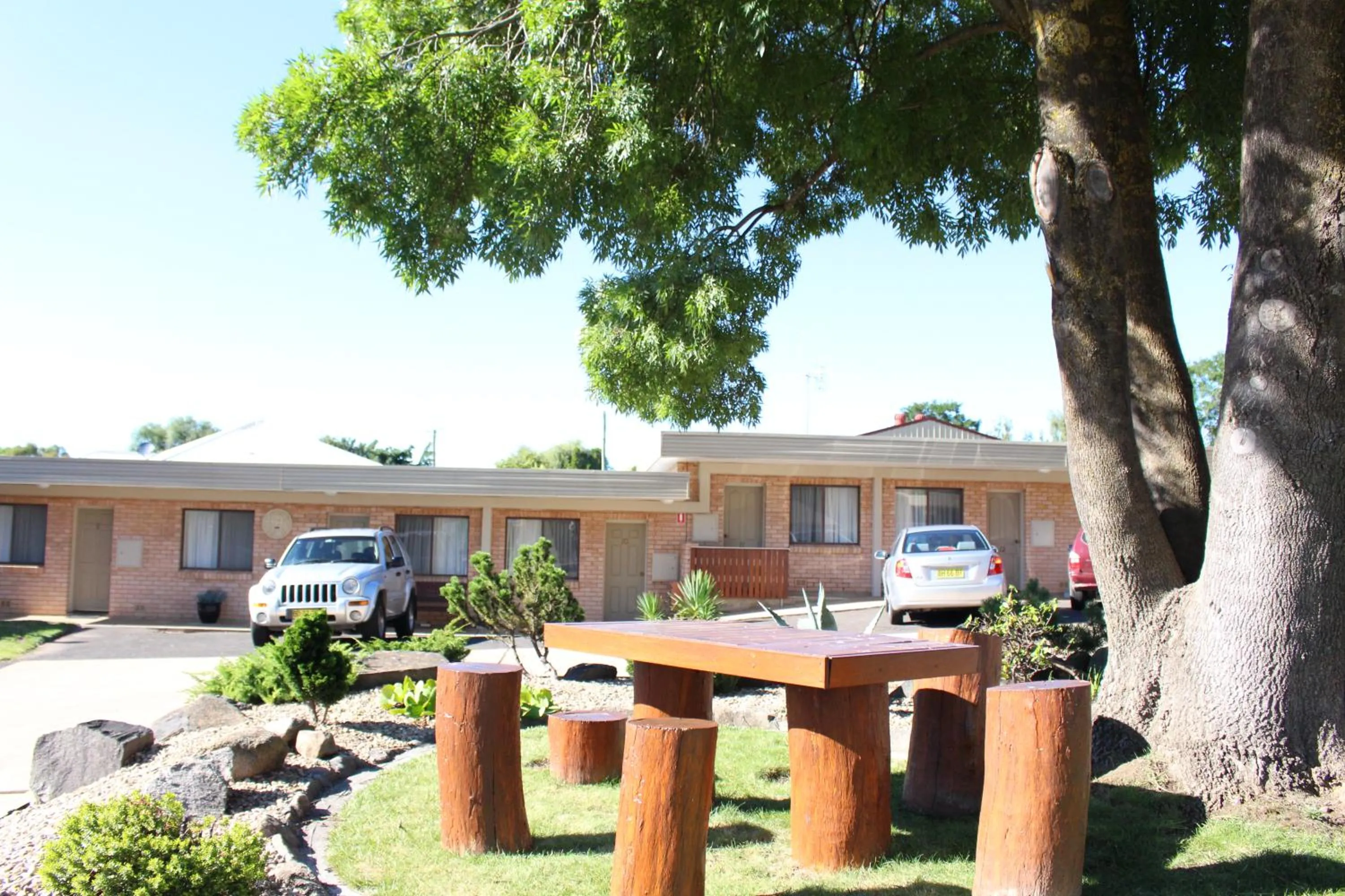 Property building in Goldfields Motel