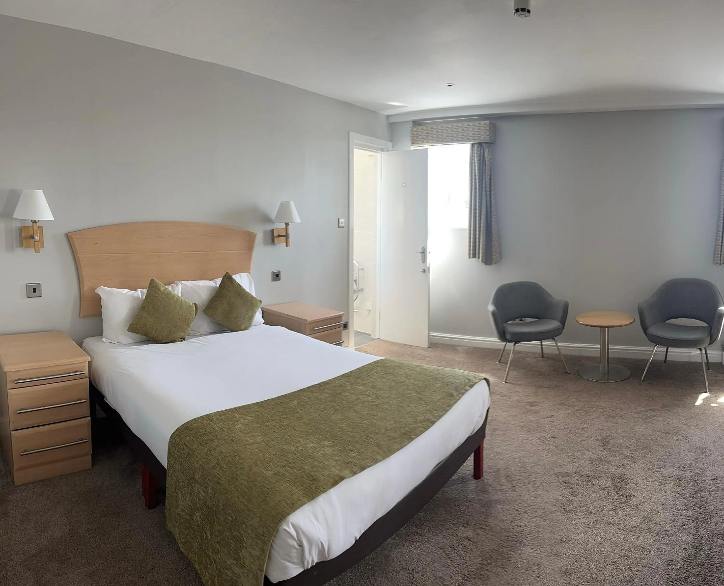 Bed in Royal Clifton Hotel