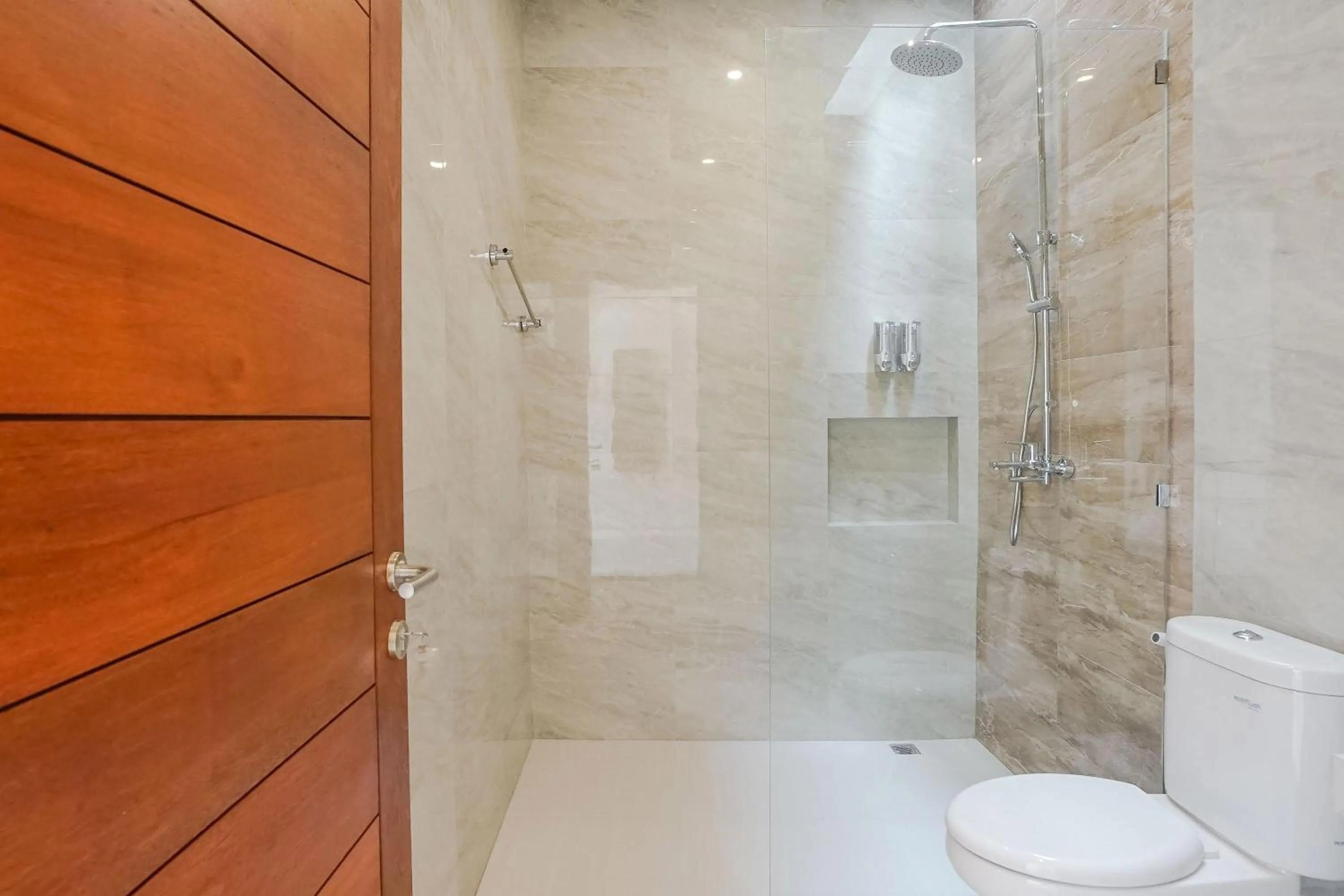 Bathroom in Kerti Suite