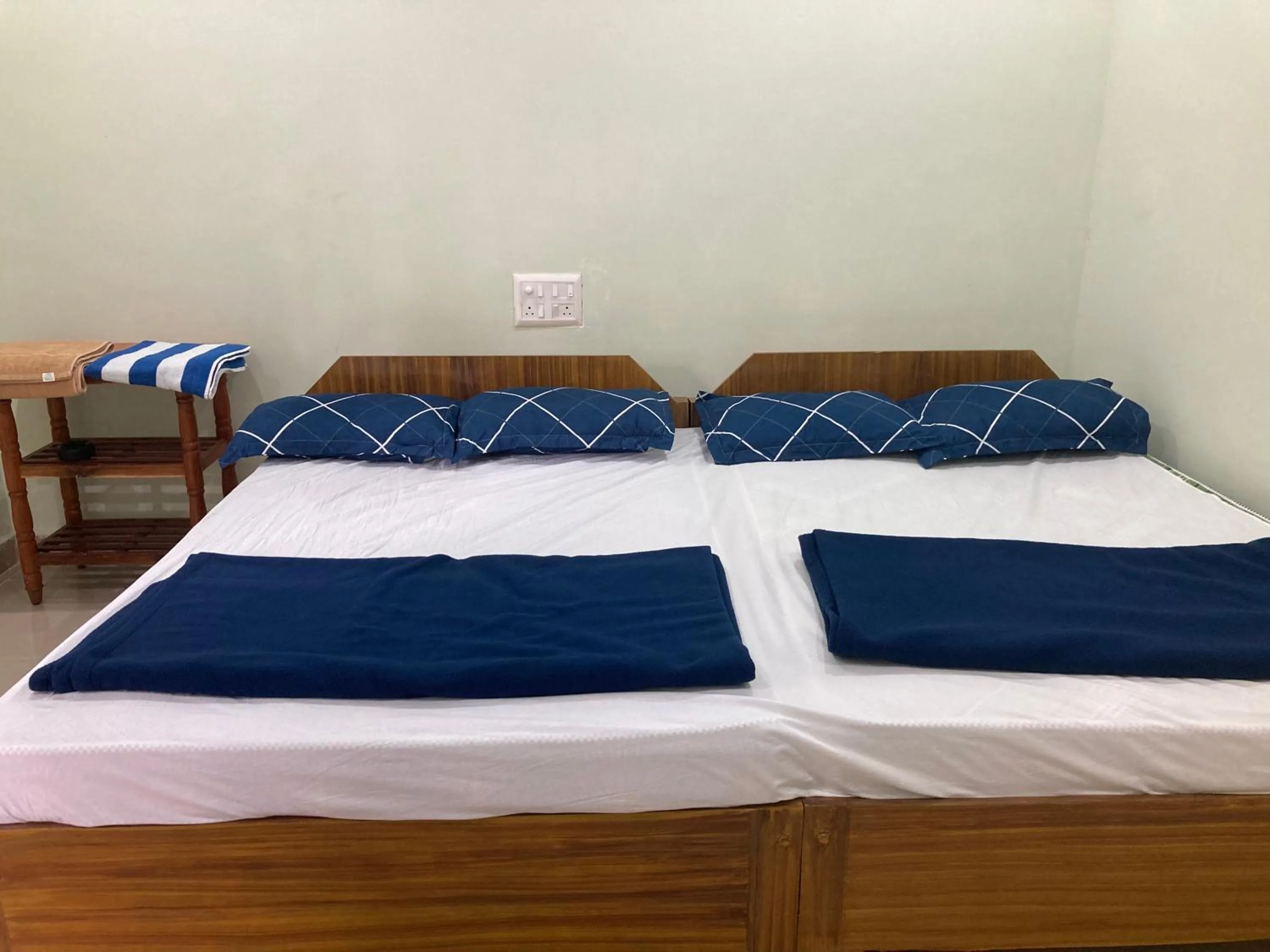 Bedroom, Bed in Oceanic Stay And Restaurant Gokarna