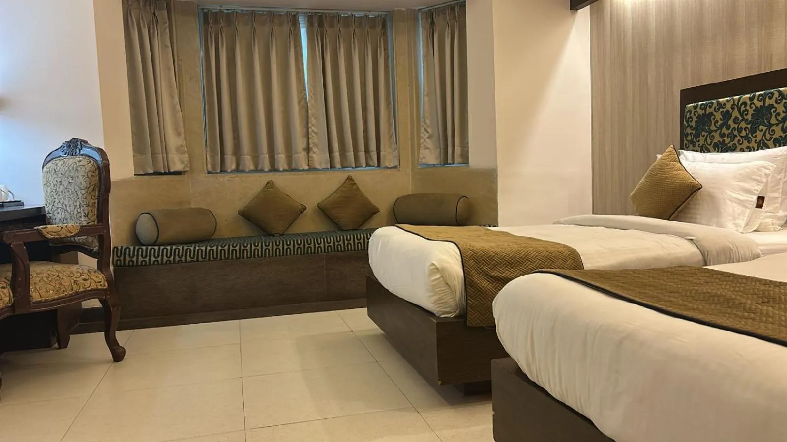 Bed in Tivoli Heritage Palace, Rewari