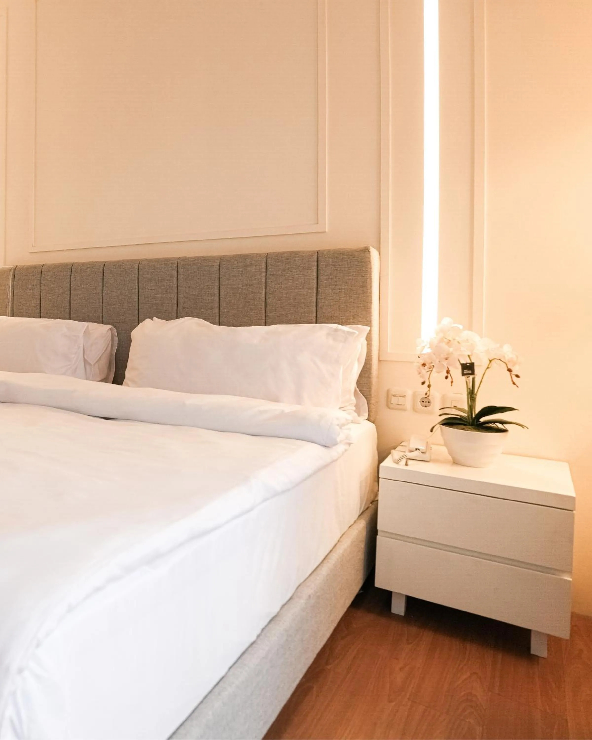 Bedroom, Bed in BUMINAKURA