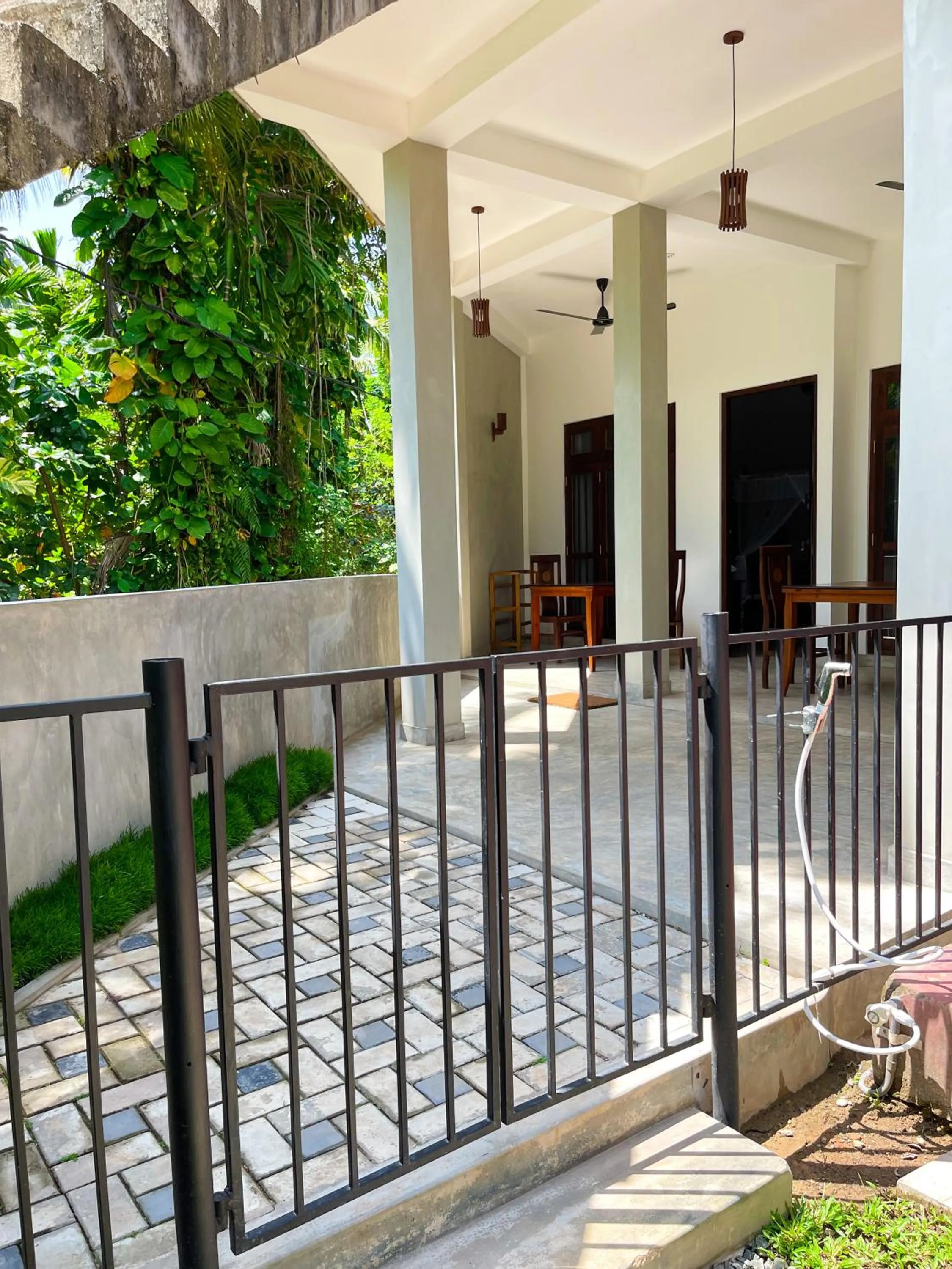 Property building in LaRoy Mirissa