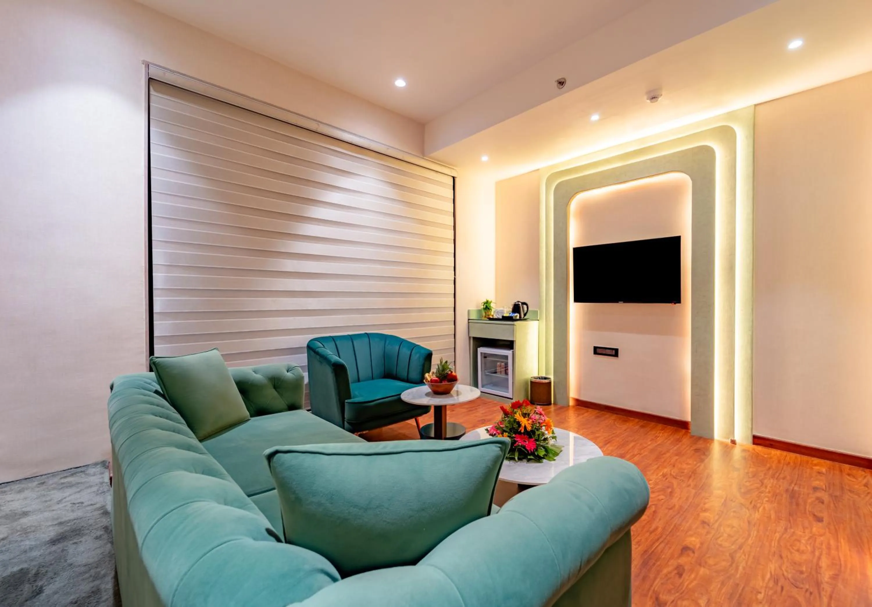 TV and multimedia in Playsales Scarlet Vijay Nagar Indore