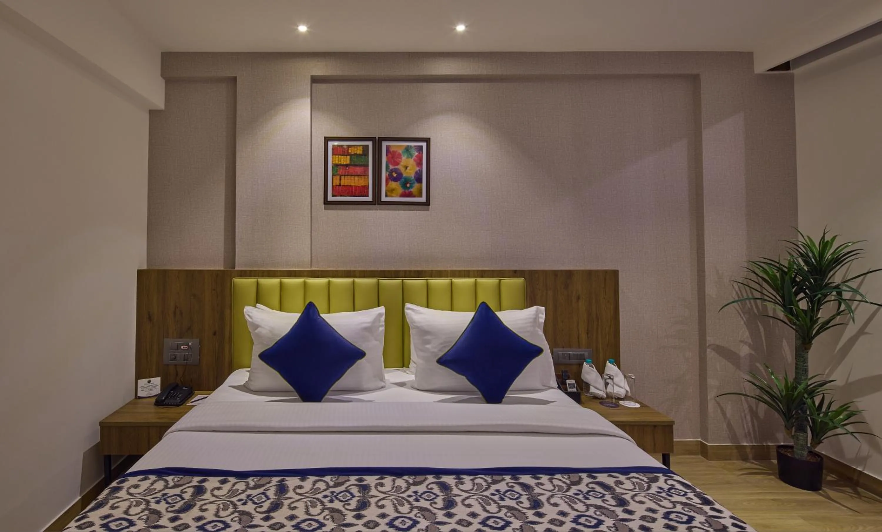 Bedroom, Bed in Grand Continent Hebbal A Sarovar Portico Affiliate Hotel