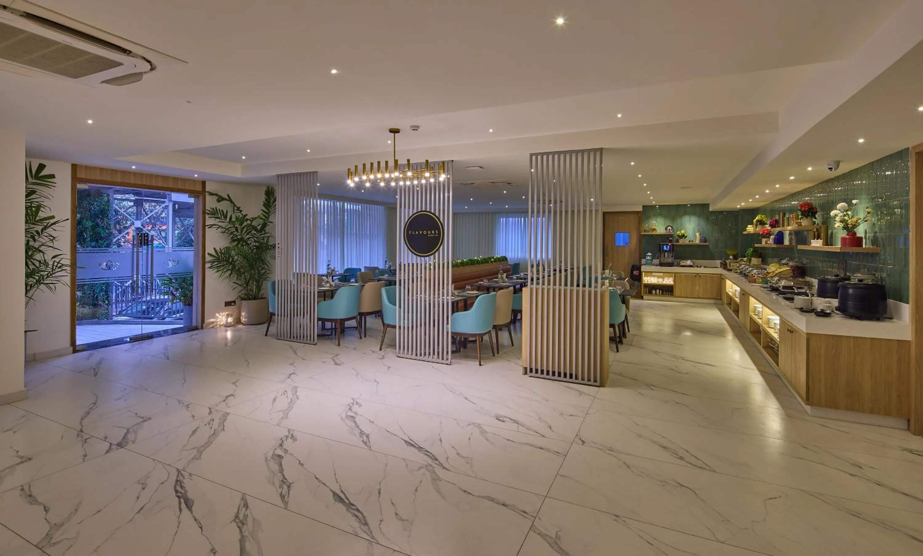 Restaurant/places to eat in Grand Continent Hebbal A Sarovar Portico Affiliate Hotel