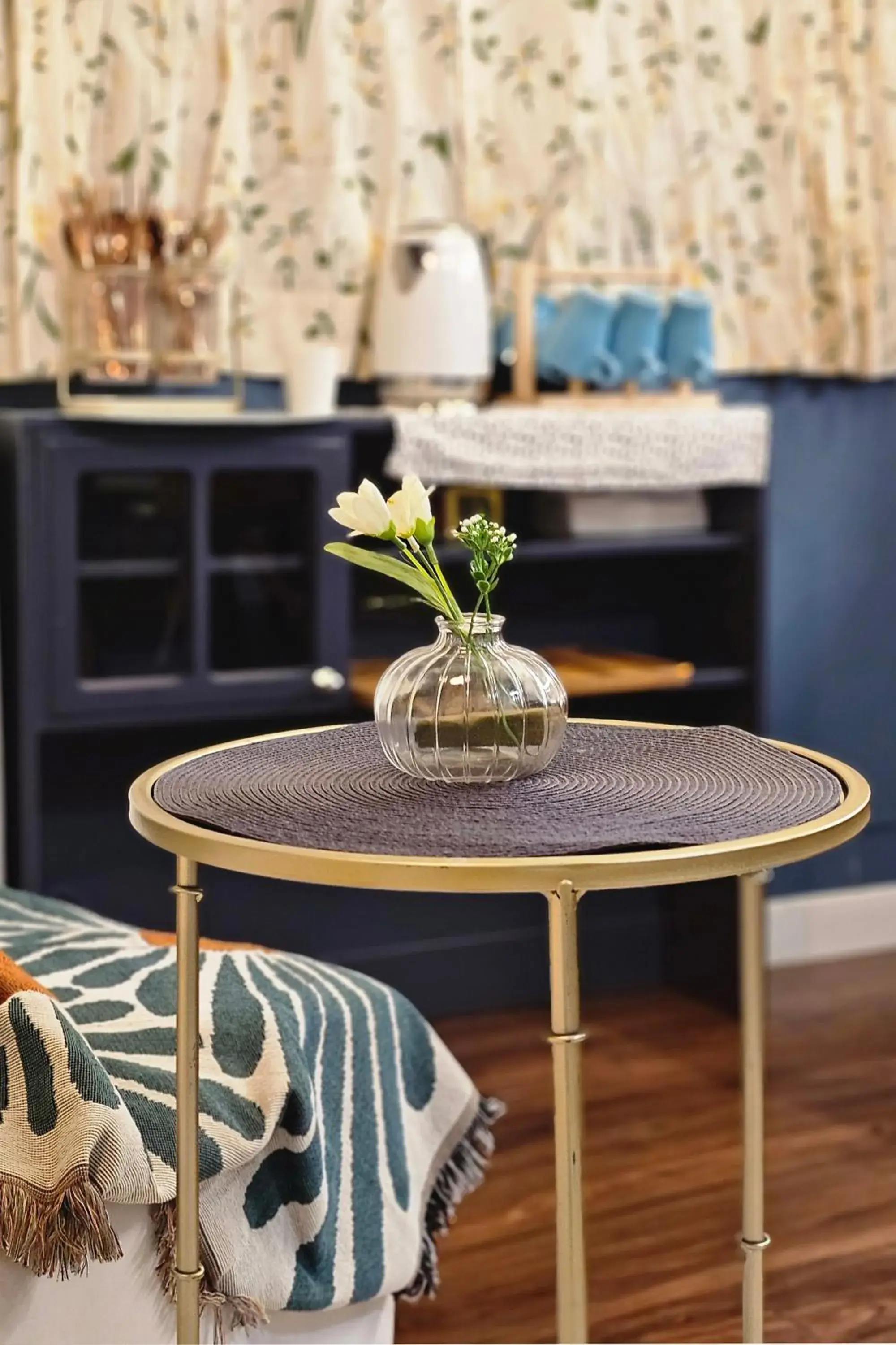 Brick stay Brick stay