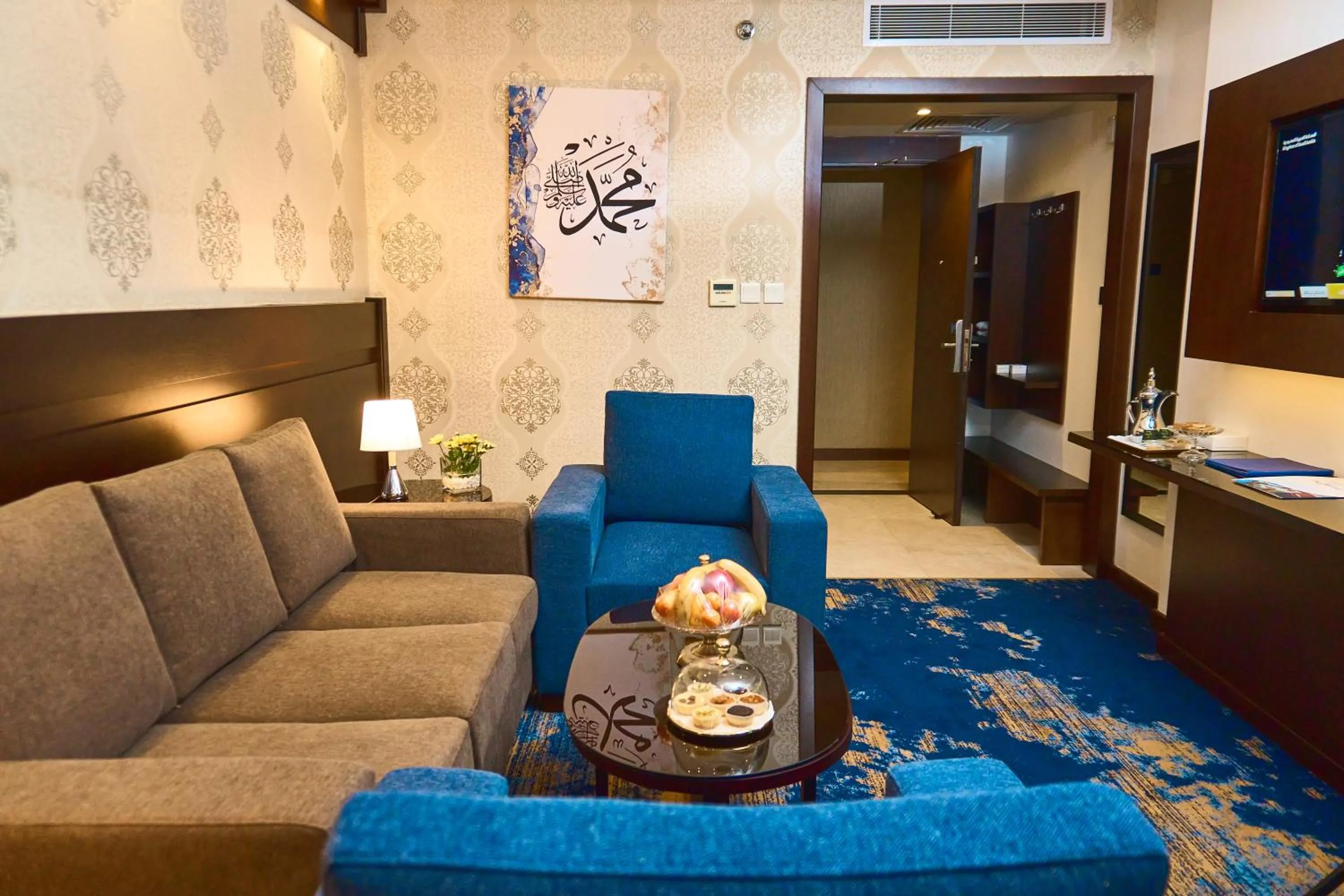 TV and multimedia in Selat Al Bait Hotel