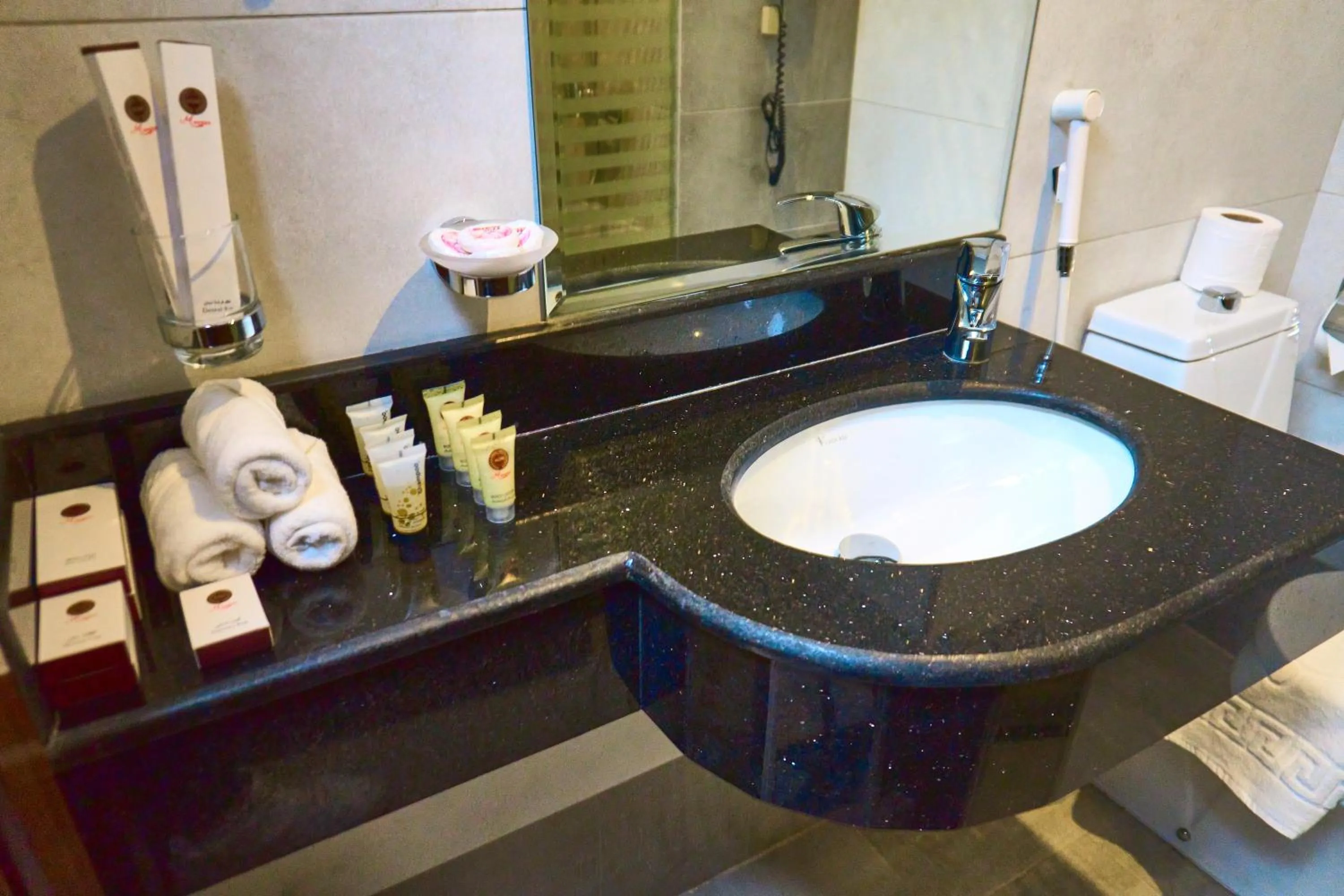 Bathroom in Selat Al Bait Hotel