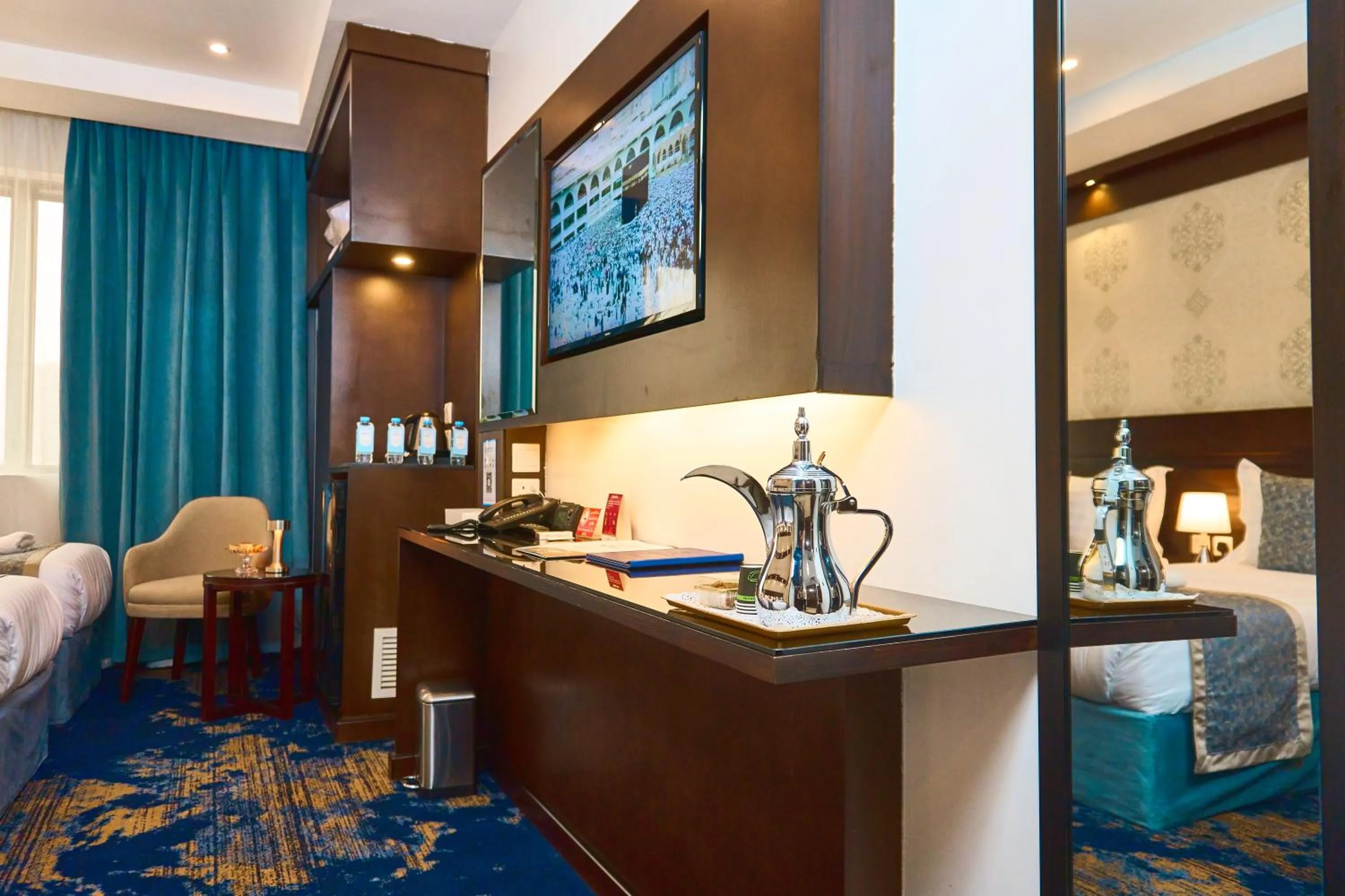 TV and multimedia in Selat Al Bait Hotel