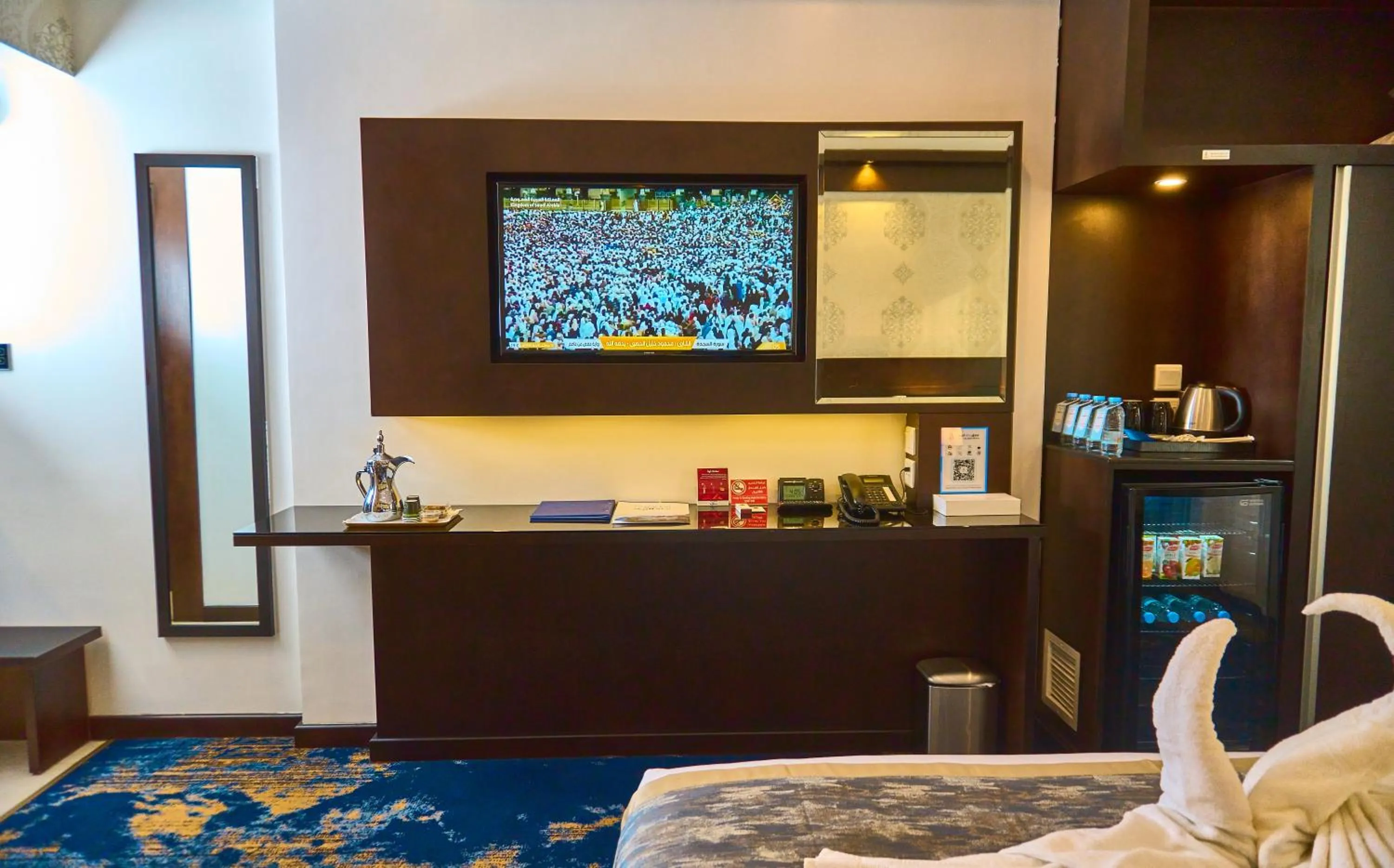 TV and multimedia in Selat Al Bait Hotel