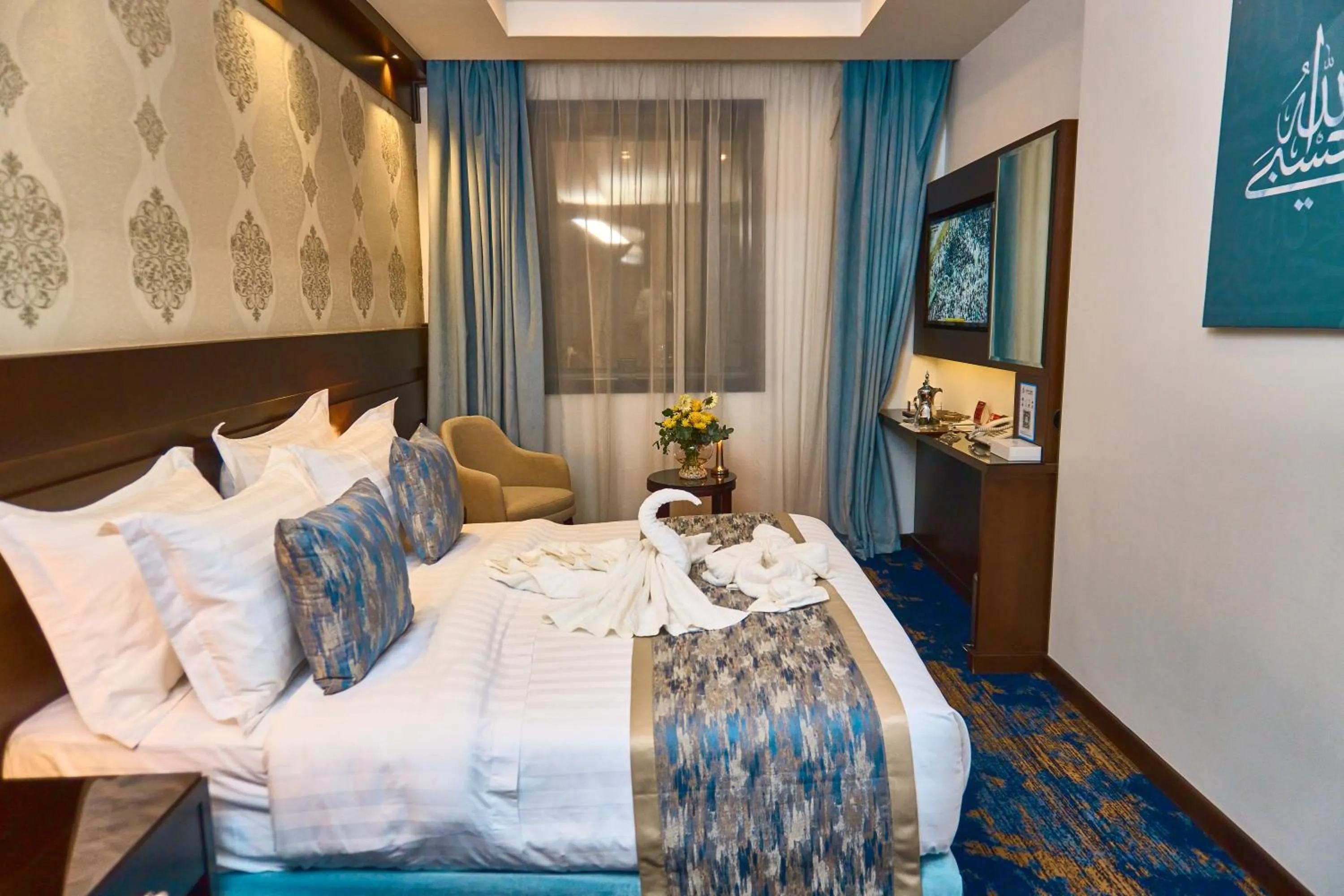 TV and multimedia, Bed in Selat Al Bait Hotel