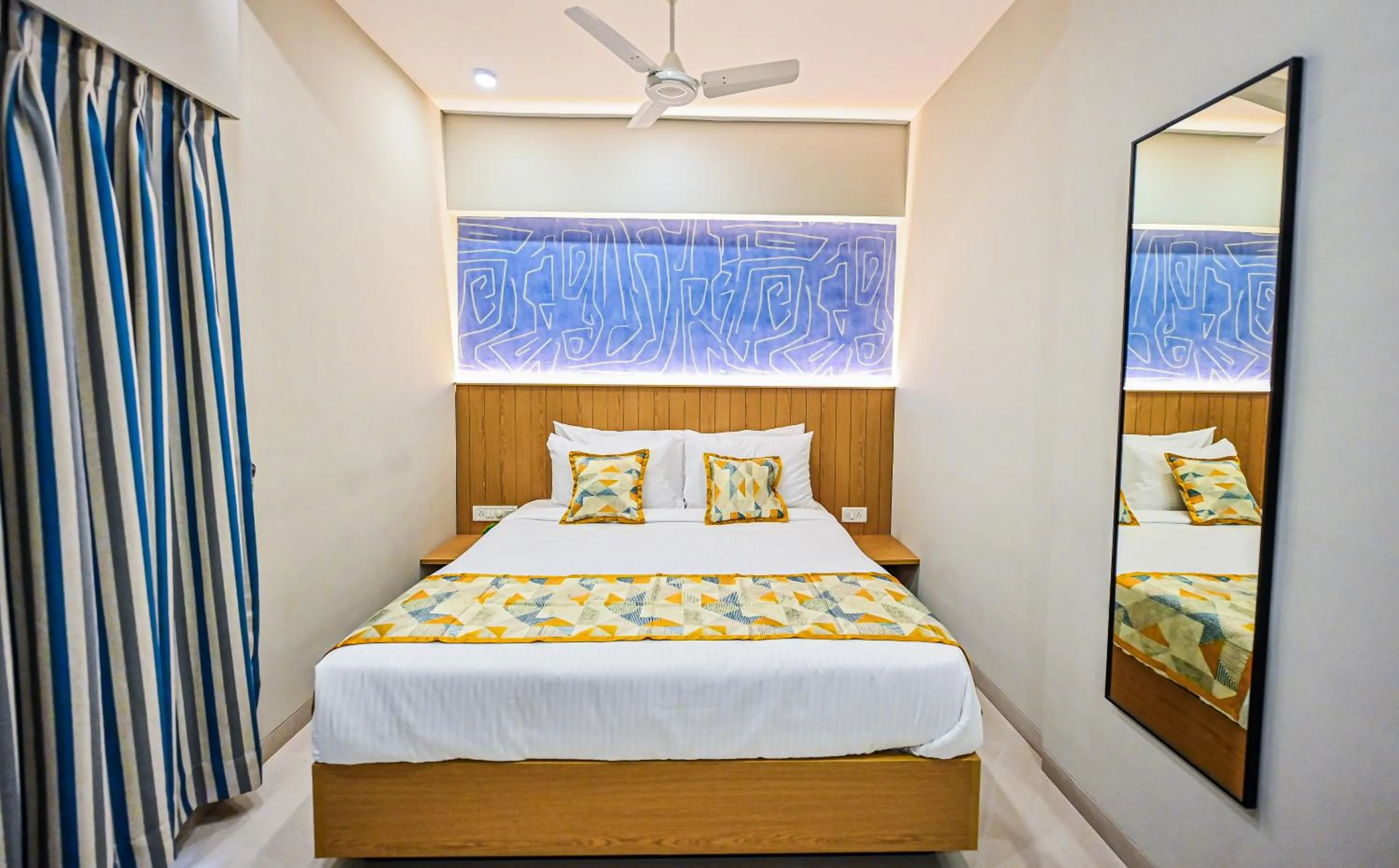 Bed in Indie Stays Studios, Chembur
