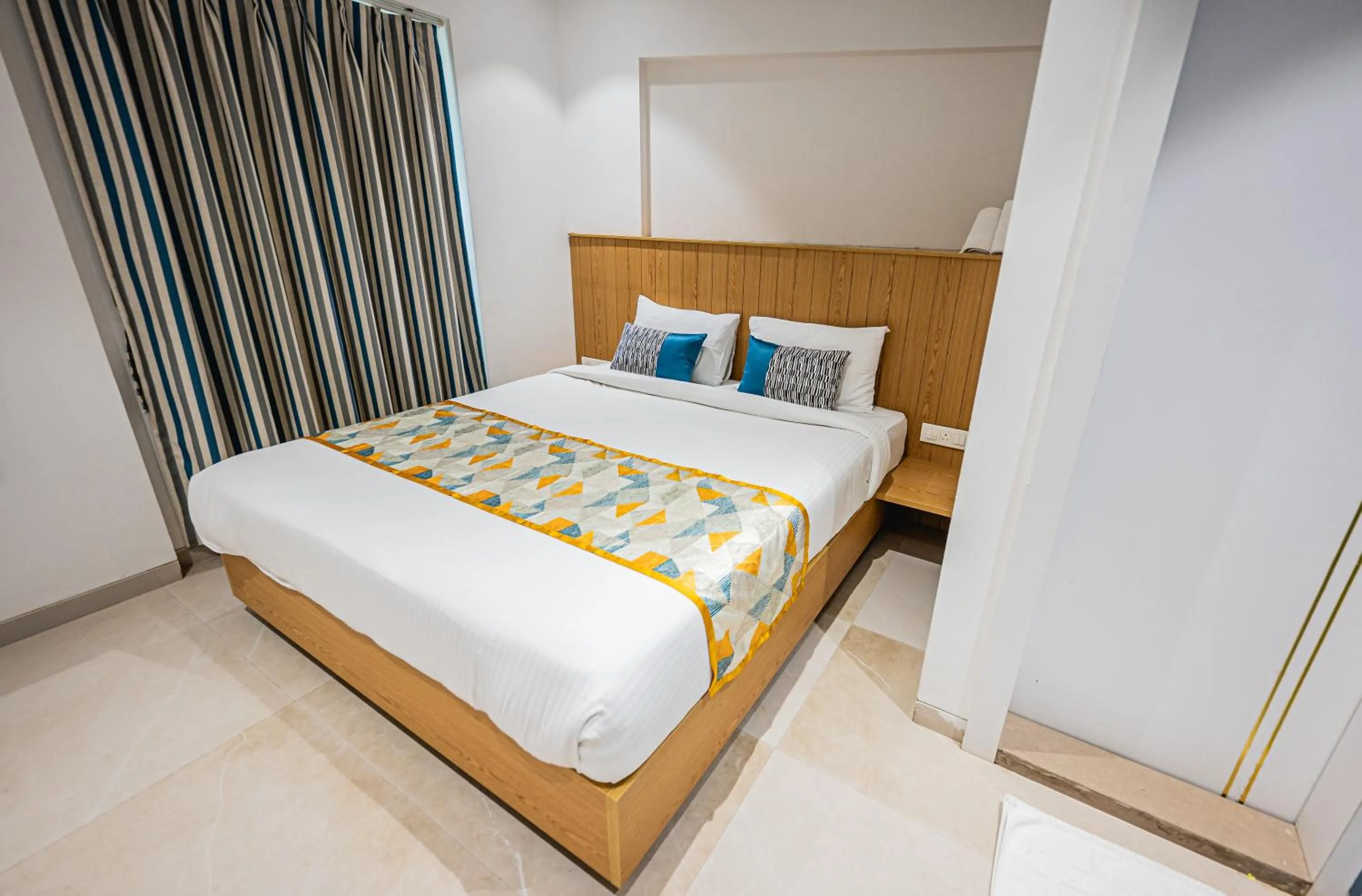 Bed in Indie Stays Studios, Chembur