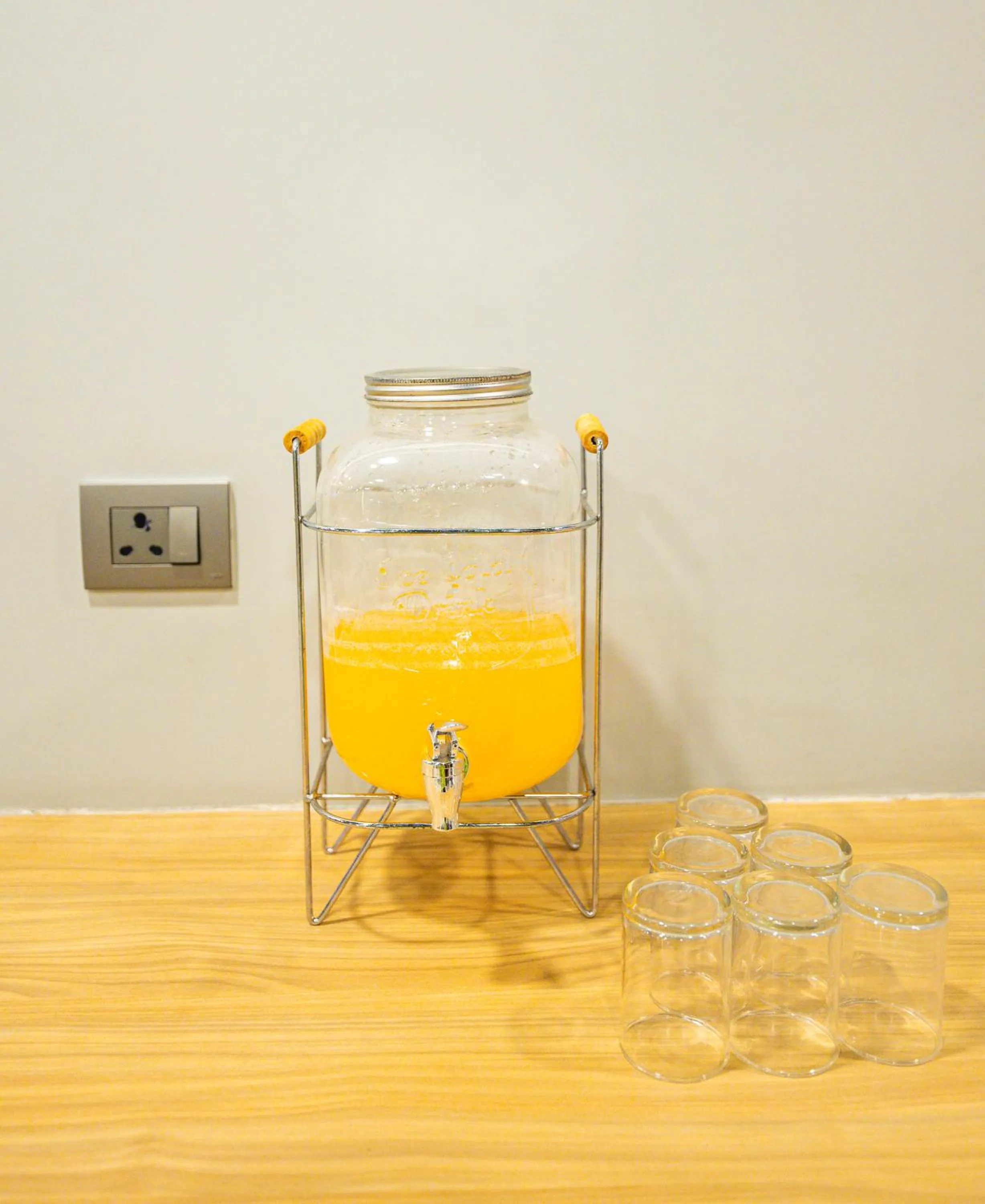 Food and drinks in Indie Stays Studios, Chembur
