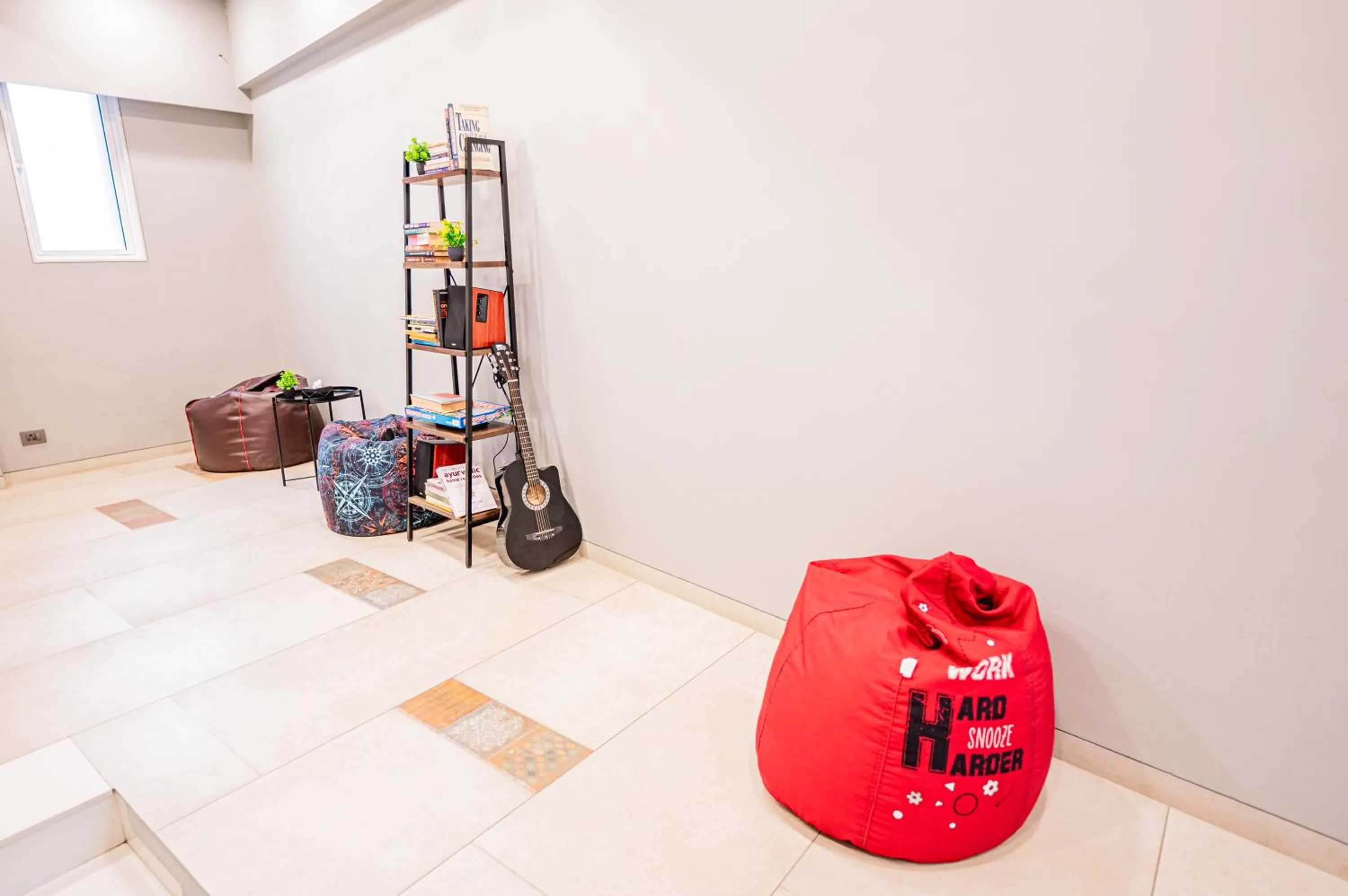 furniture in Indie Stays Studios, Chembur
