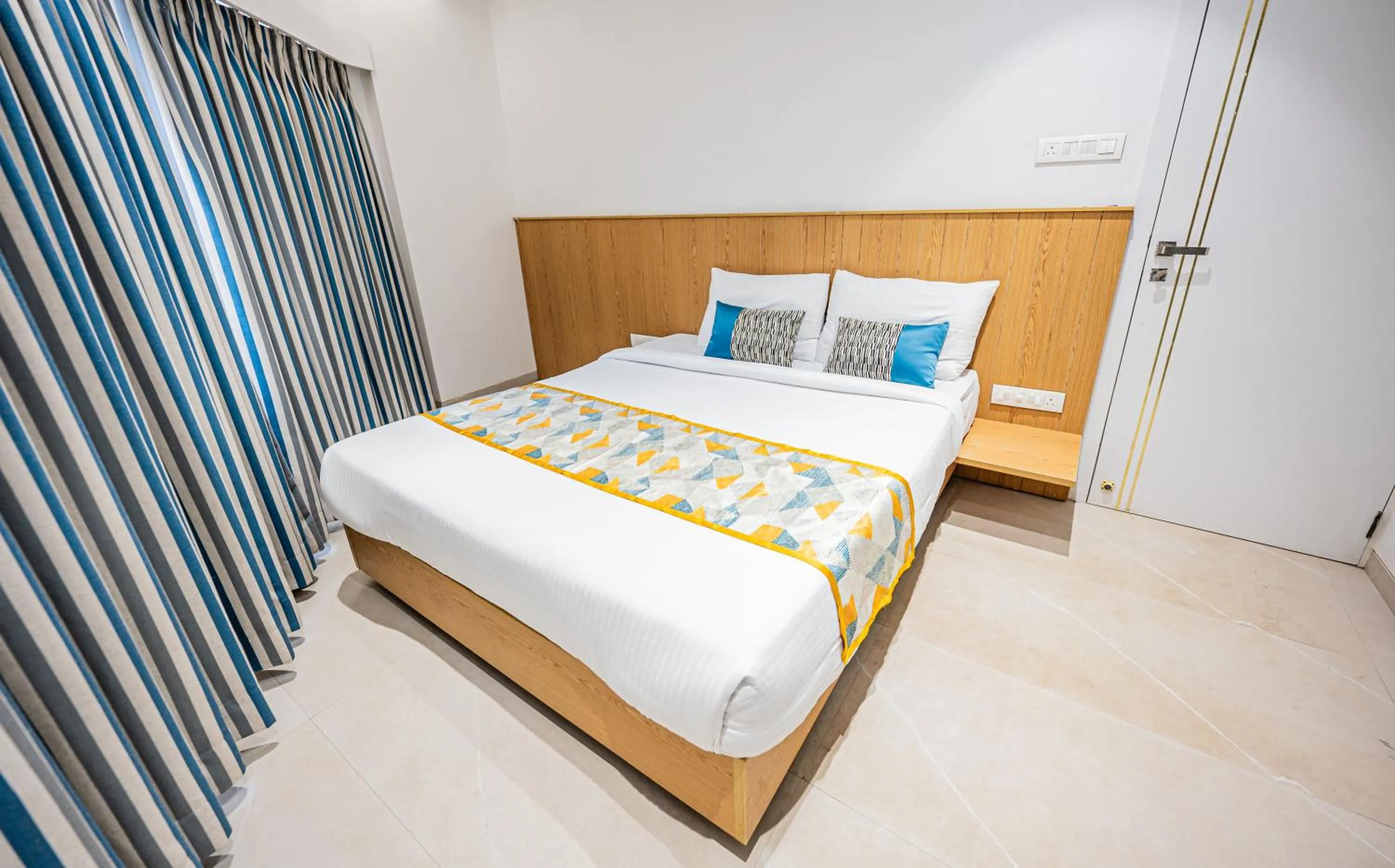 Bed in Indie Stays Studios, Chembur