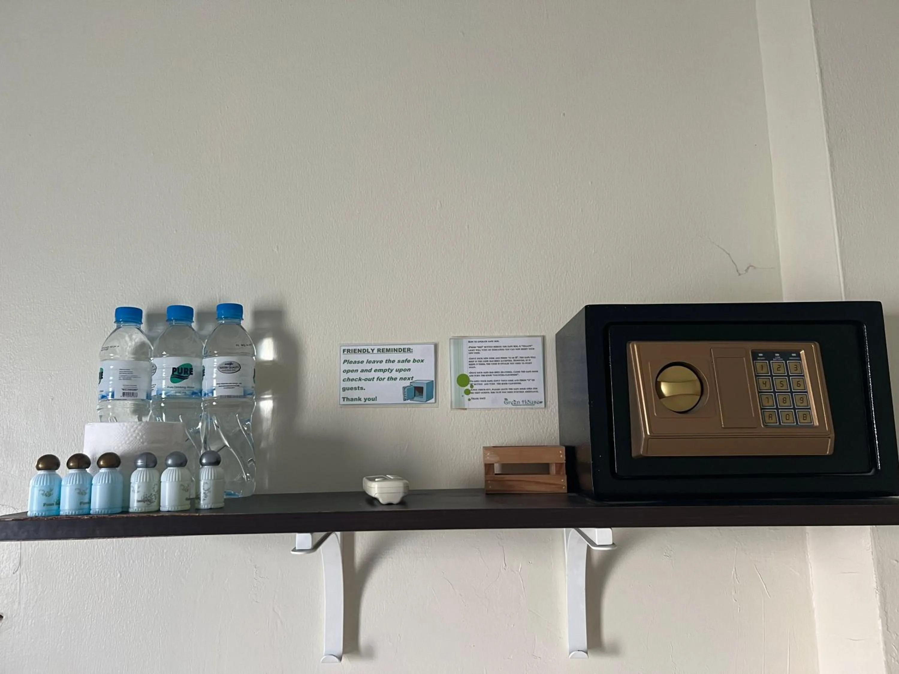 safe in Greenhouse Bangkok Khaosan