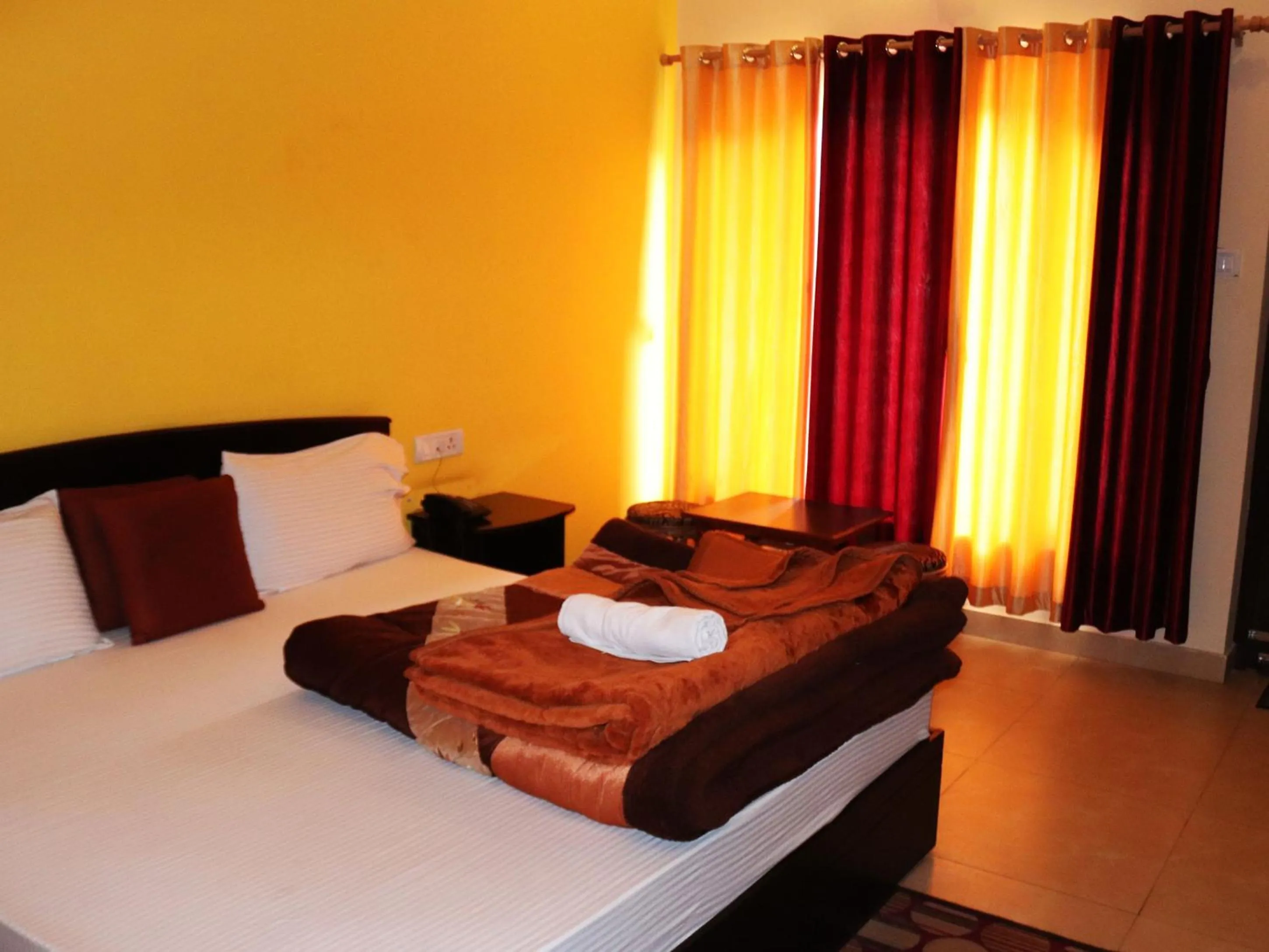 Bedroom, Bed in Shivalik River Retreat