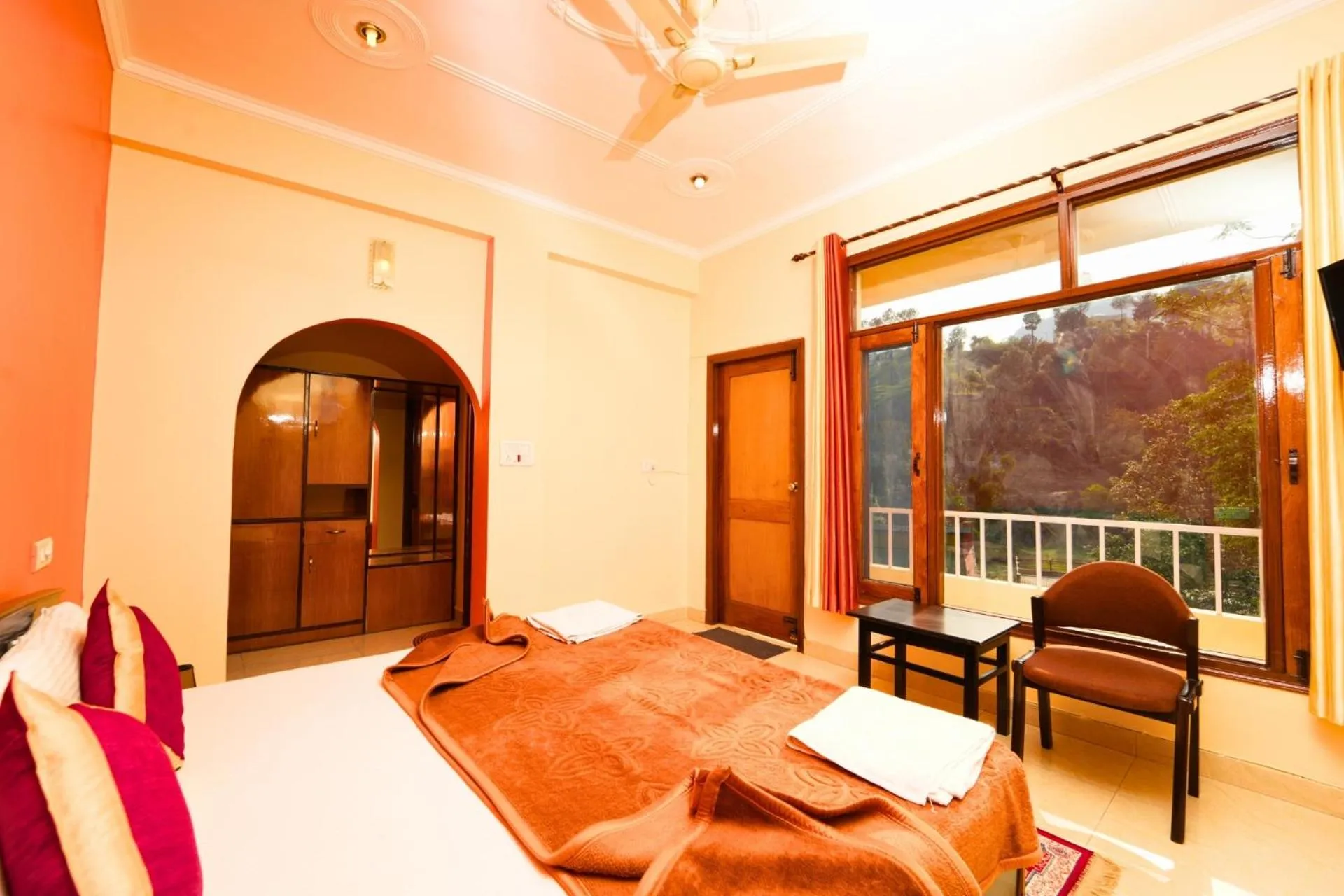 Bed in Shivalik River Retreat