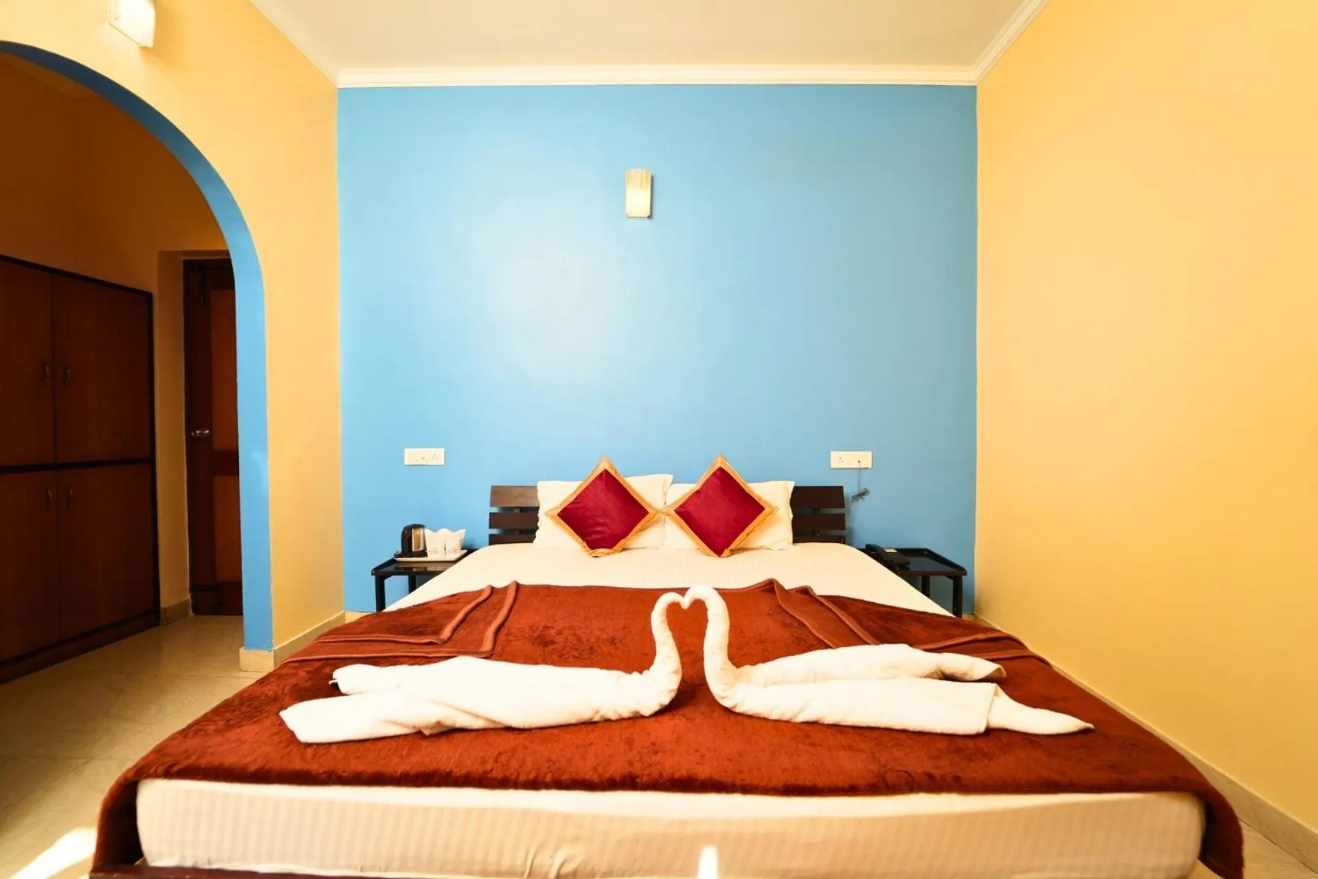 Bed in Shivalik River Retreat