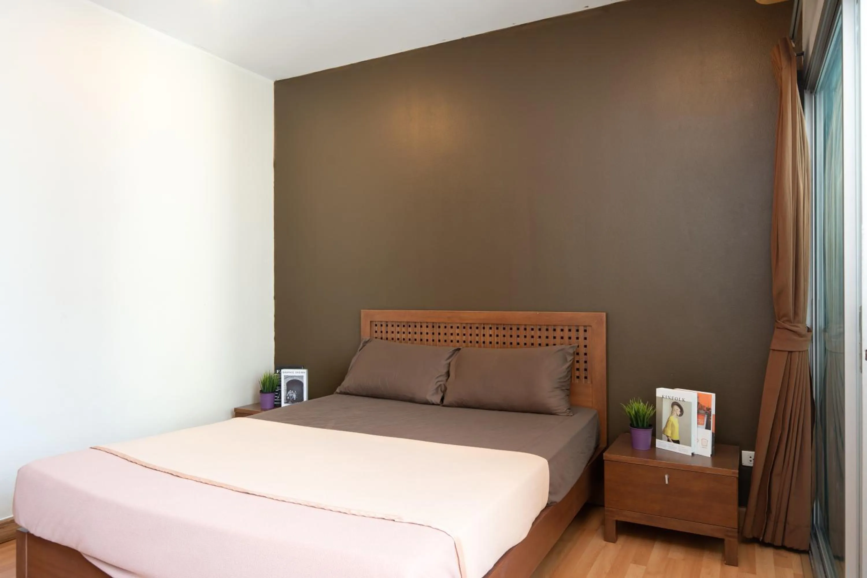 181 Ekkamai Apartment