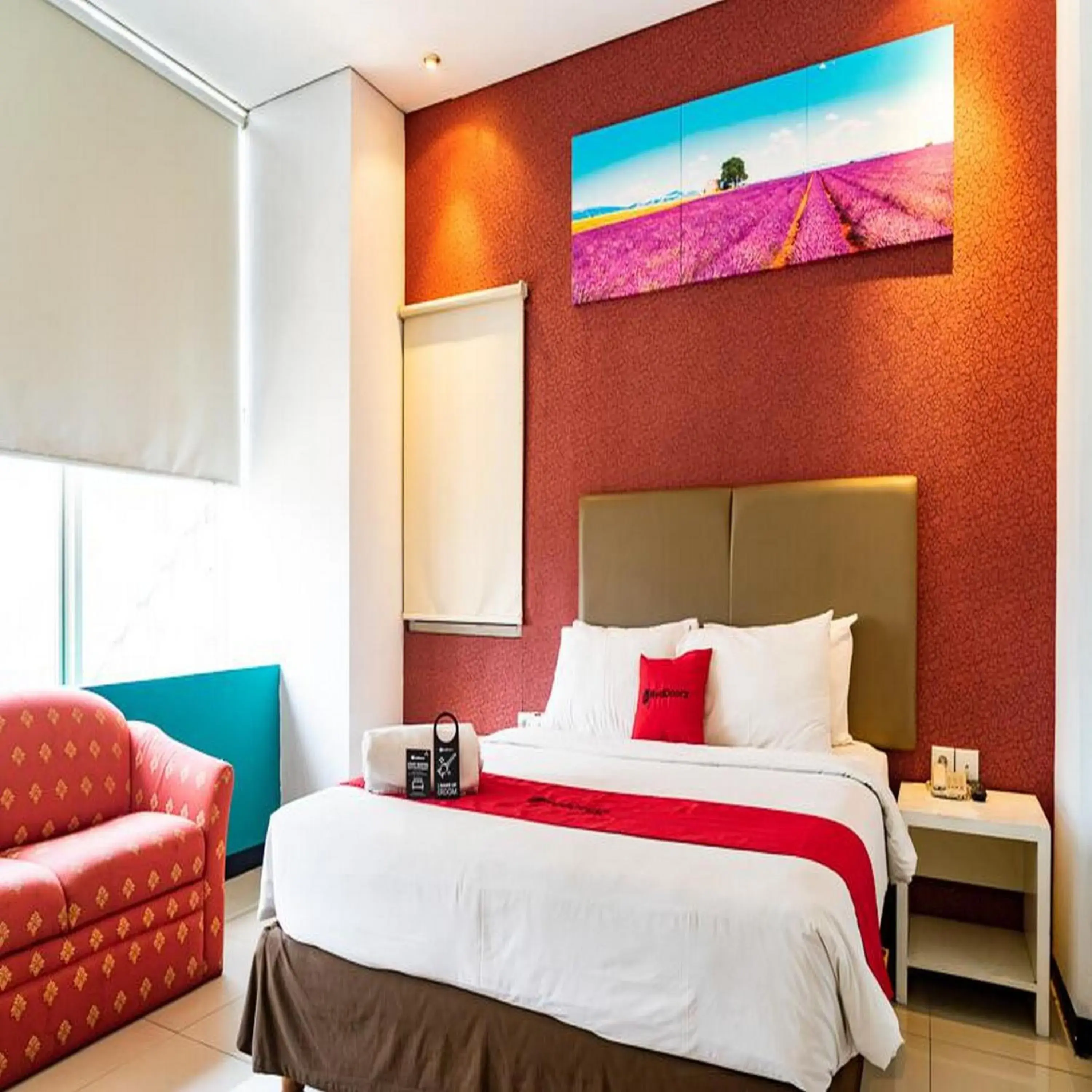 Deluxe Twin Room in RedDoorz Plus at Blue Pacific Blok M Deluxe Twin Room in RedDoorz Plus at Blue Pacific Blok M