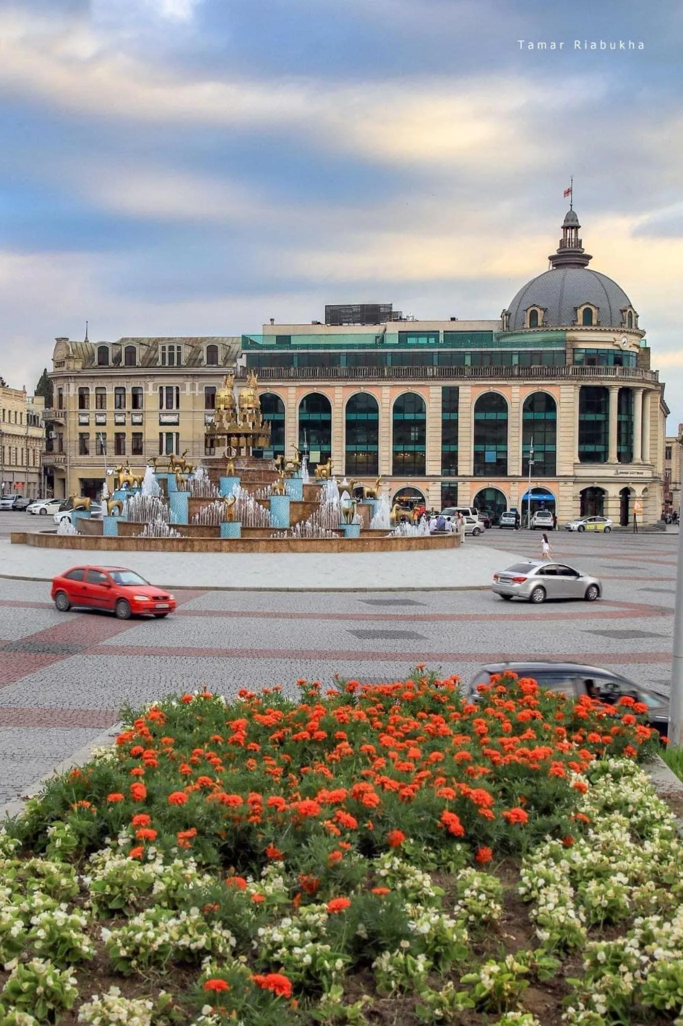 Day in Lux Palace Hotel