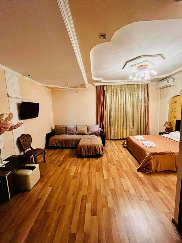 Bed in Lux Palace Hotel