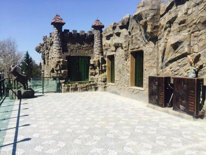 Day in Lux Palace Hotel