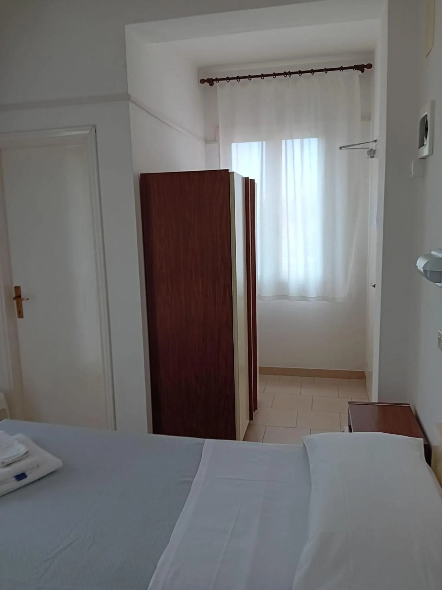 wardrobe, Bed in Hotel Serafini Misano Adriatico