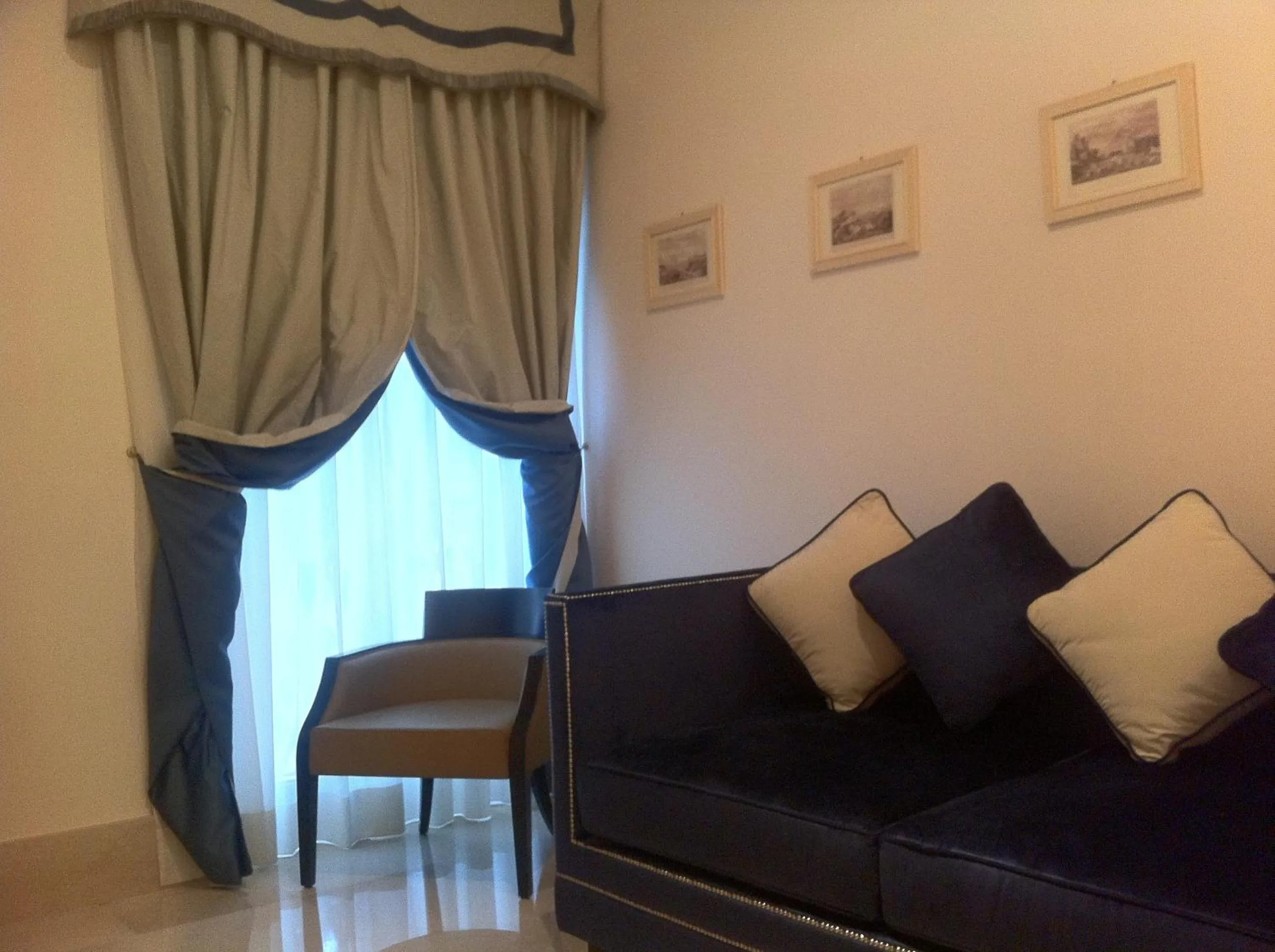 Day in Hotel Palace 4S