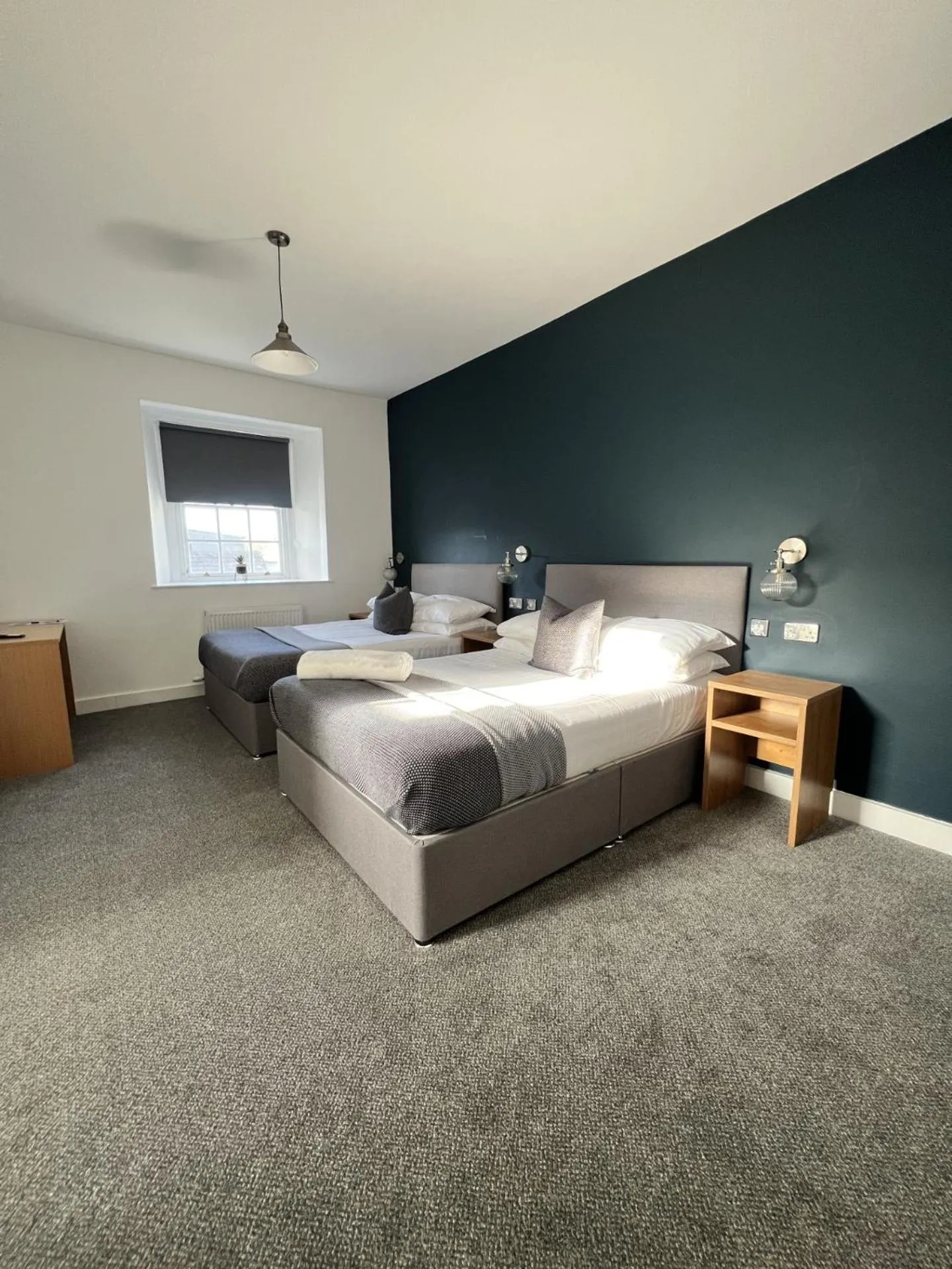 Bed in THE LORD NELSON HOTEL