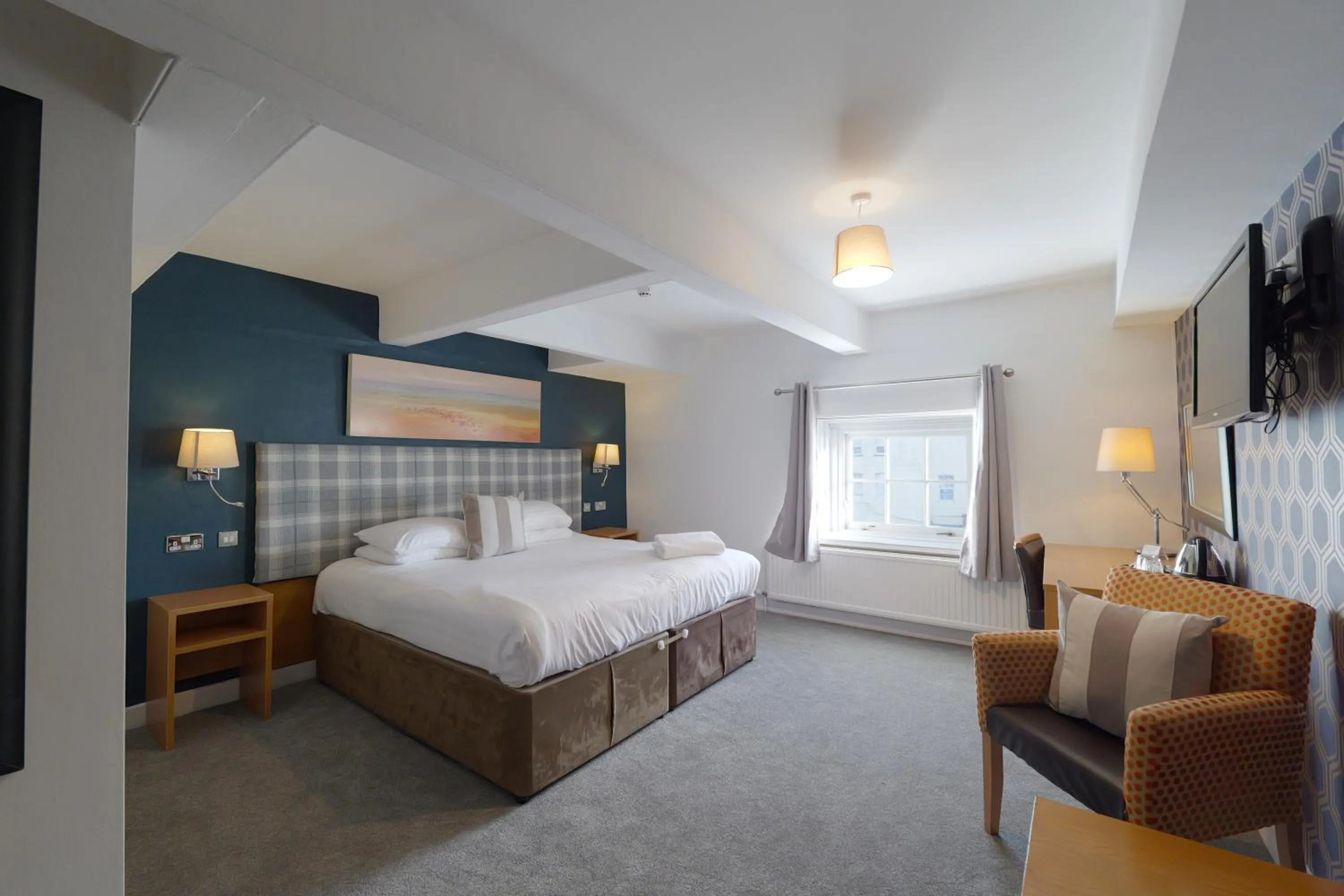 Bedroom, Bed in THE LORD NELSON HOTEL