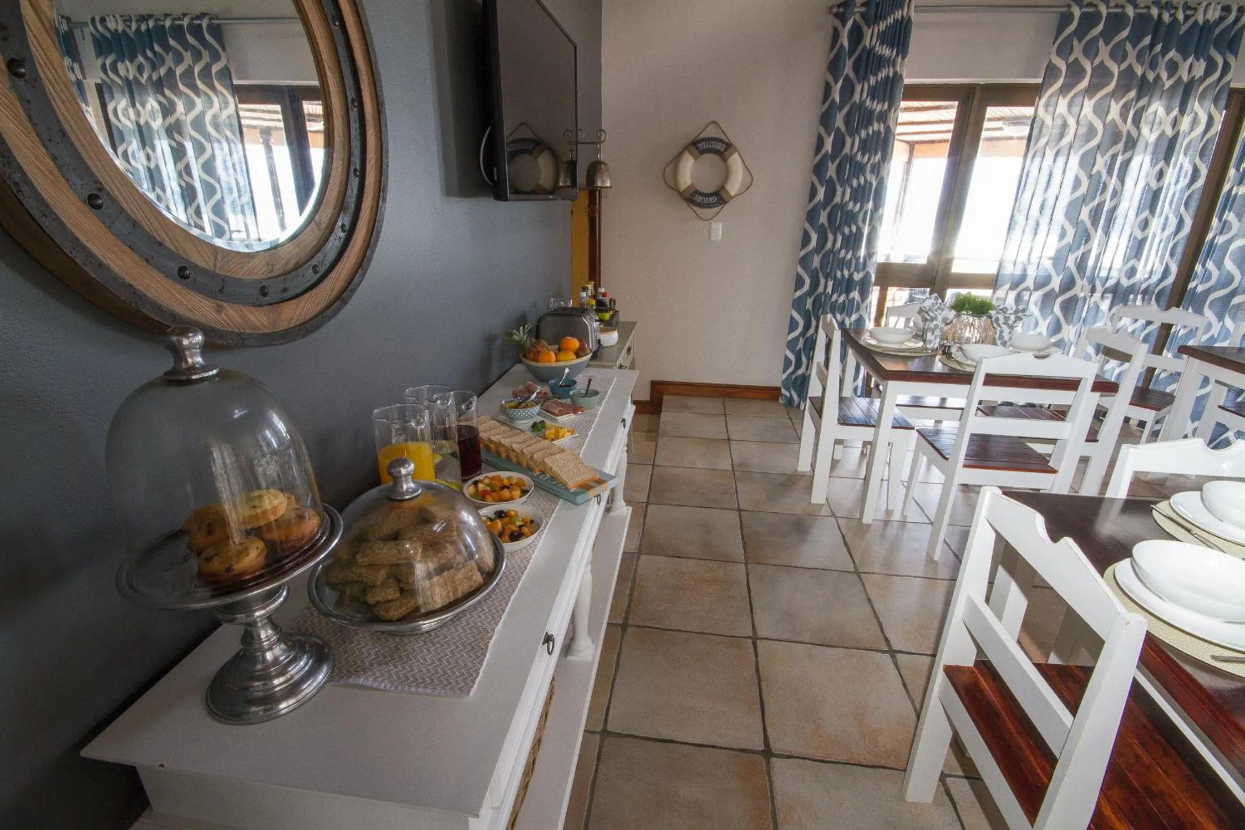 Continental breakfast in Little Rock Guesthouse