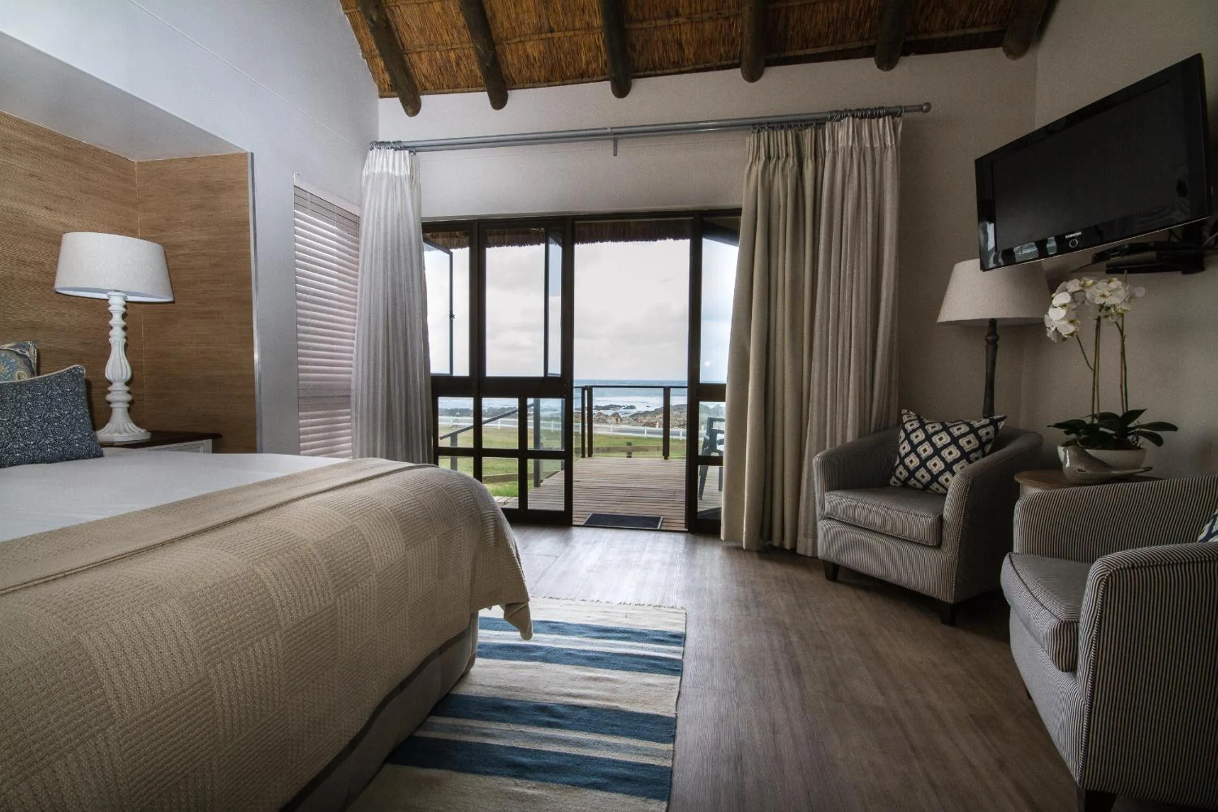 Coffee/tea facilities, Bed in Little Rock Guesthouse