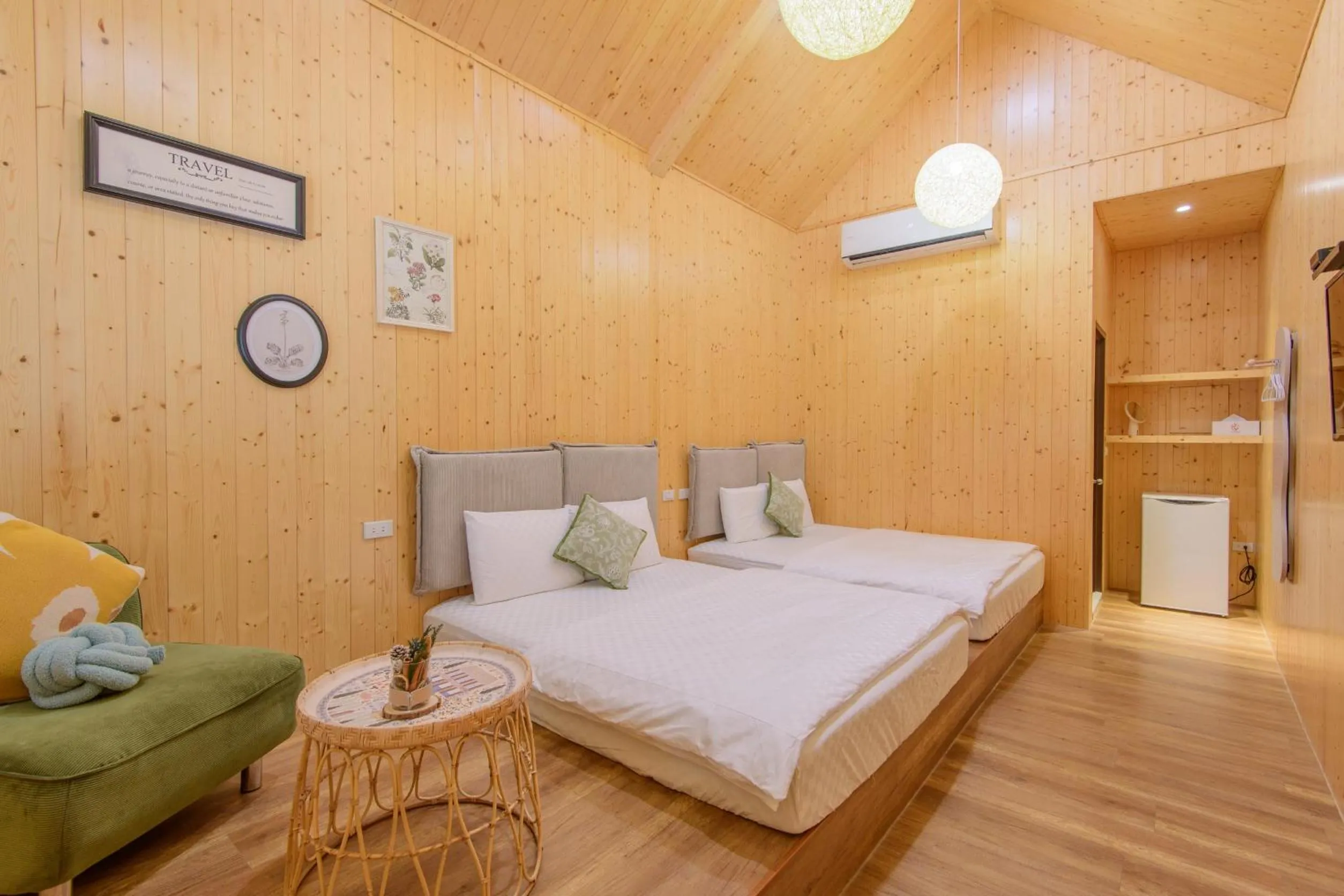Photo of the whole room, Bed in Little Lost B&B l Family&Pet Friendly