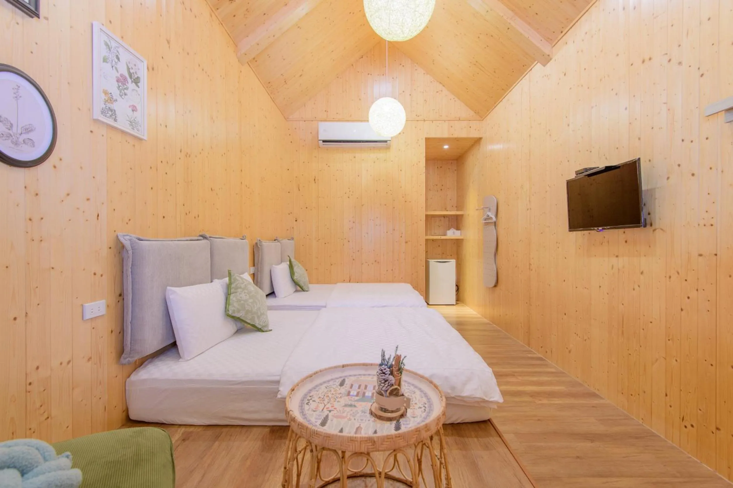 Bed in Little Lost B&B l Family&Pet Friendly